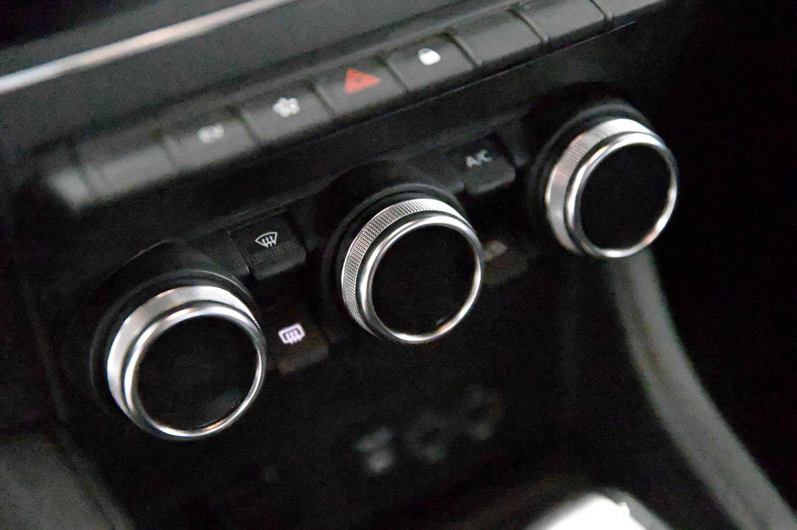 RENAULT Captur - Foto 23