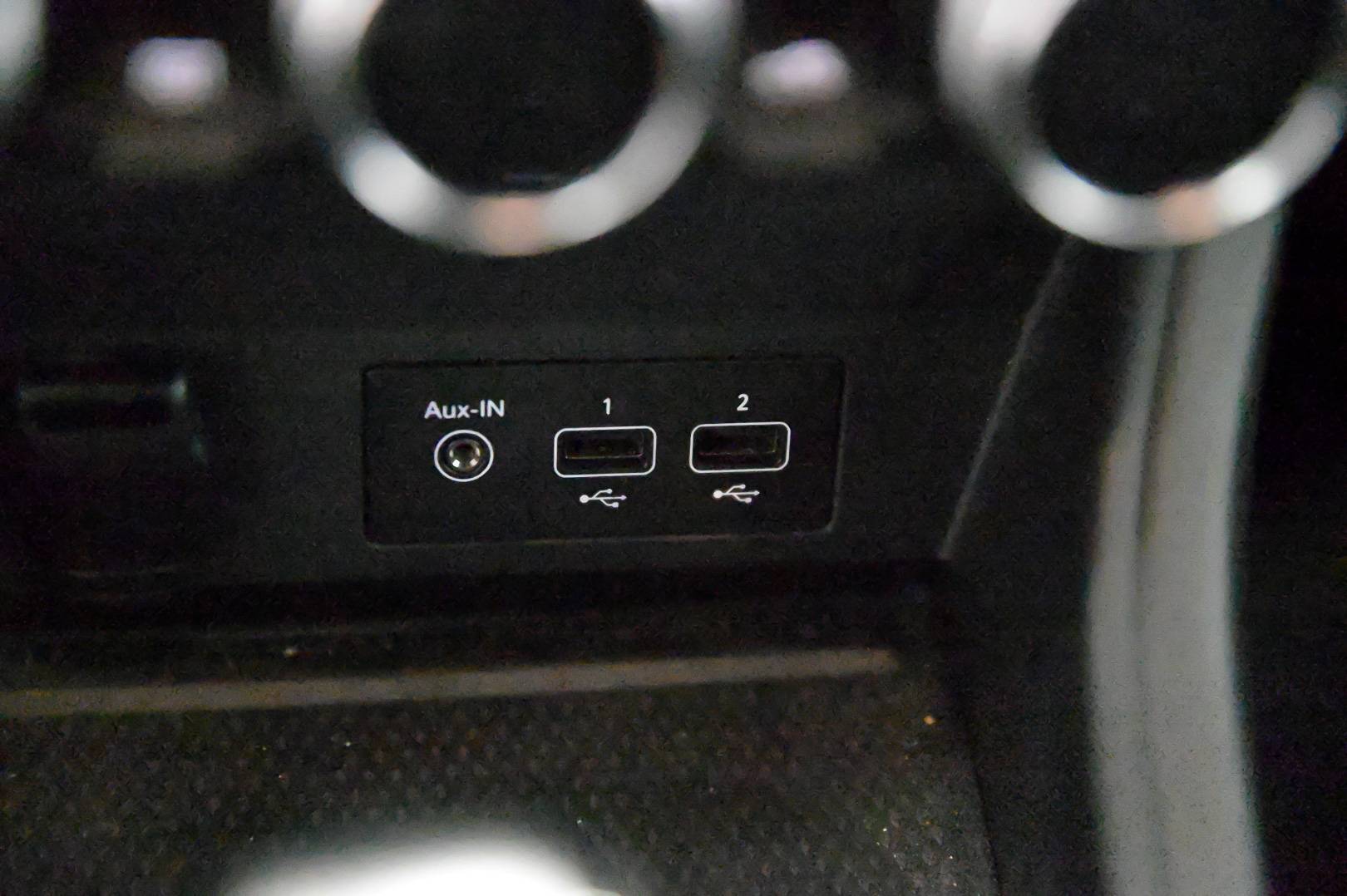 RENAULT Captur - Foto 25