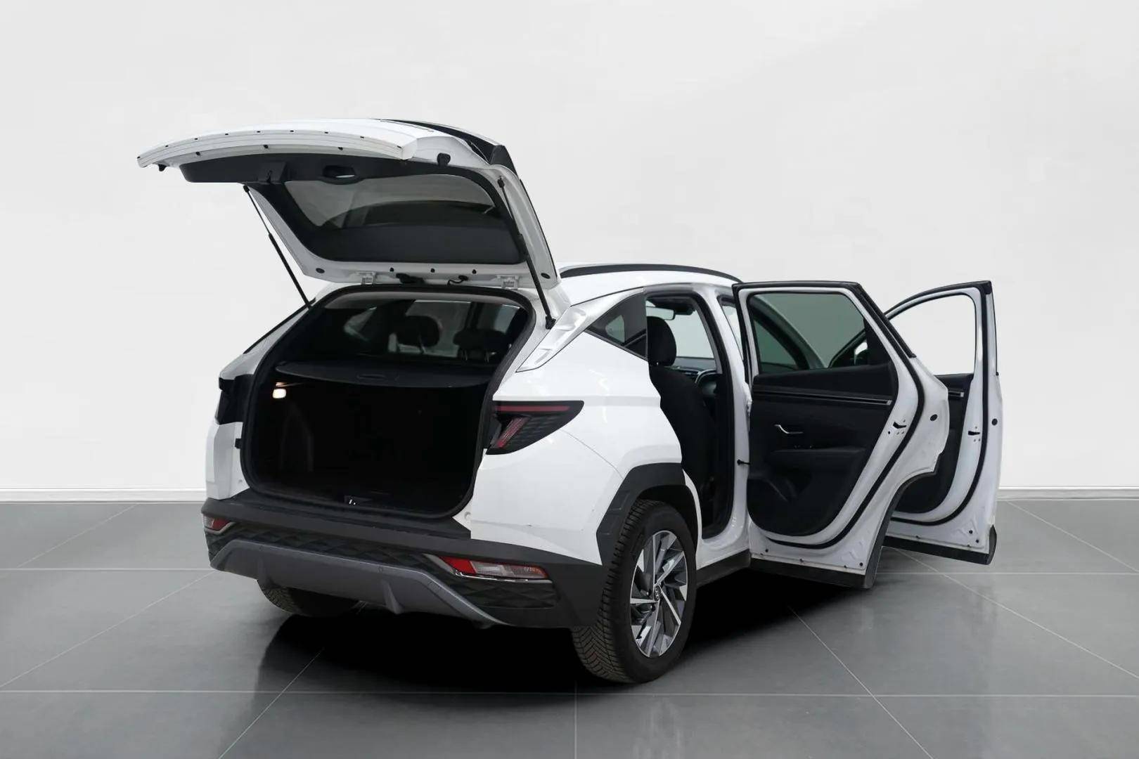 HYUNDAI Tucson - Foto 9
