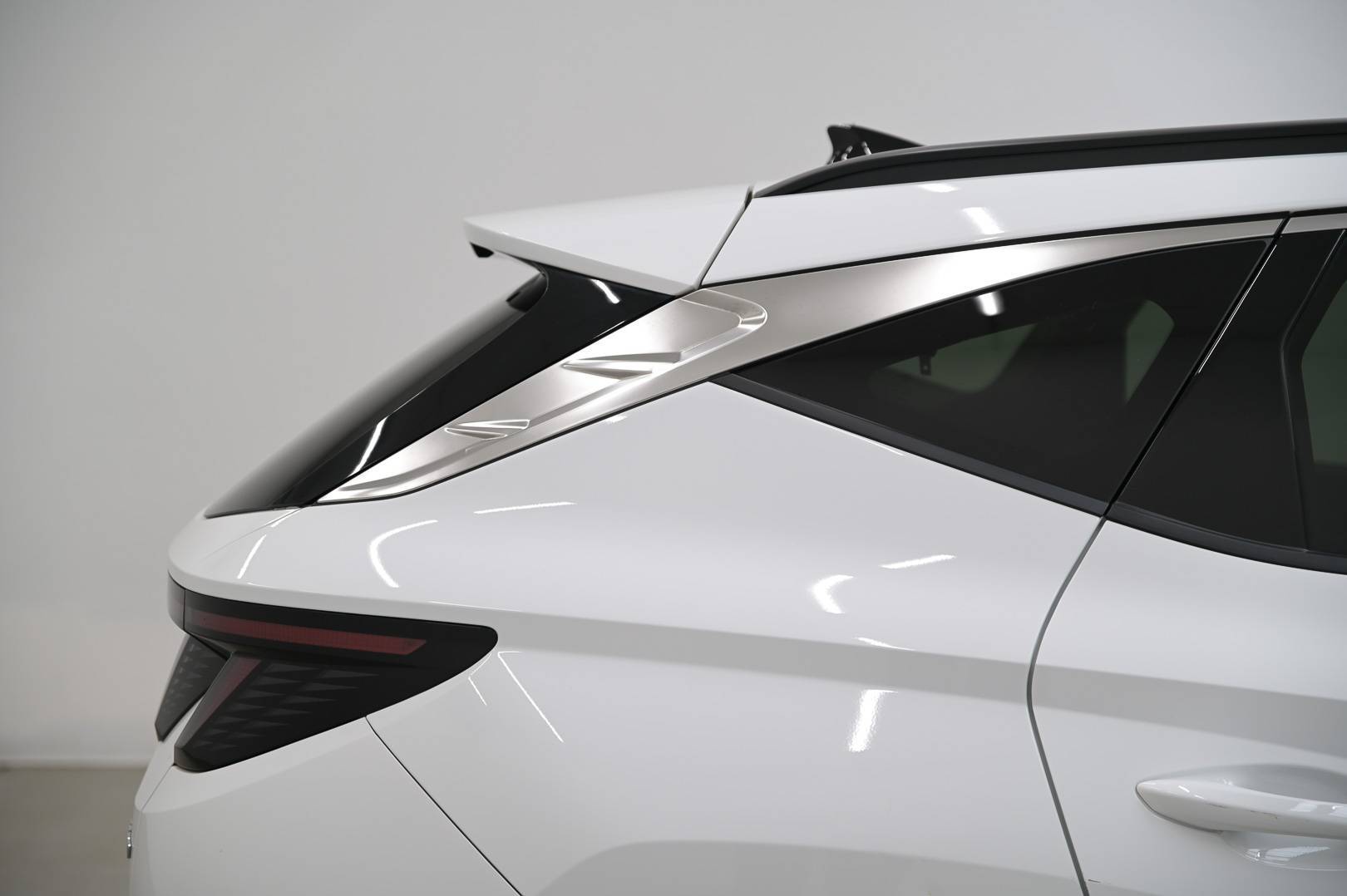 HYUNDAI Tucson - Foto 9