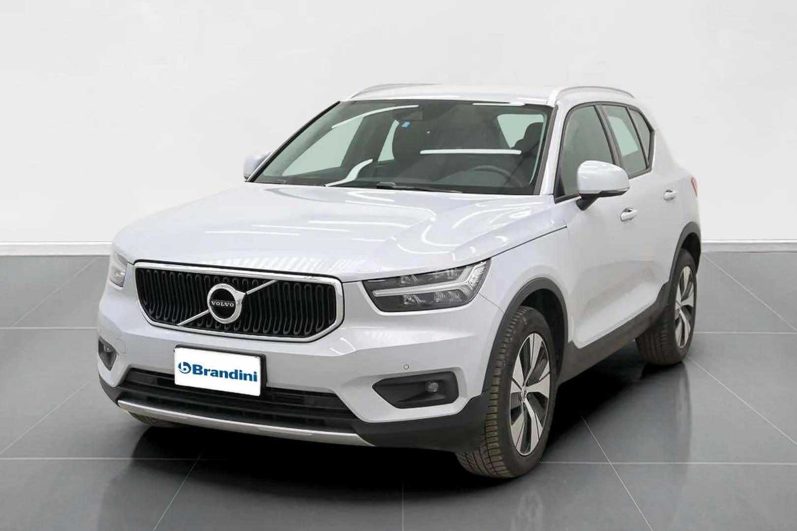 VOLVO XC40 - Foto 1