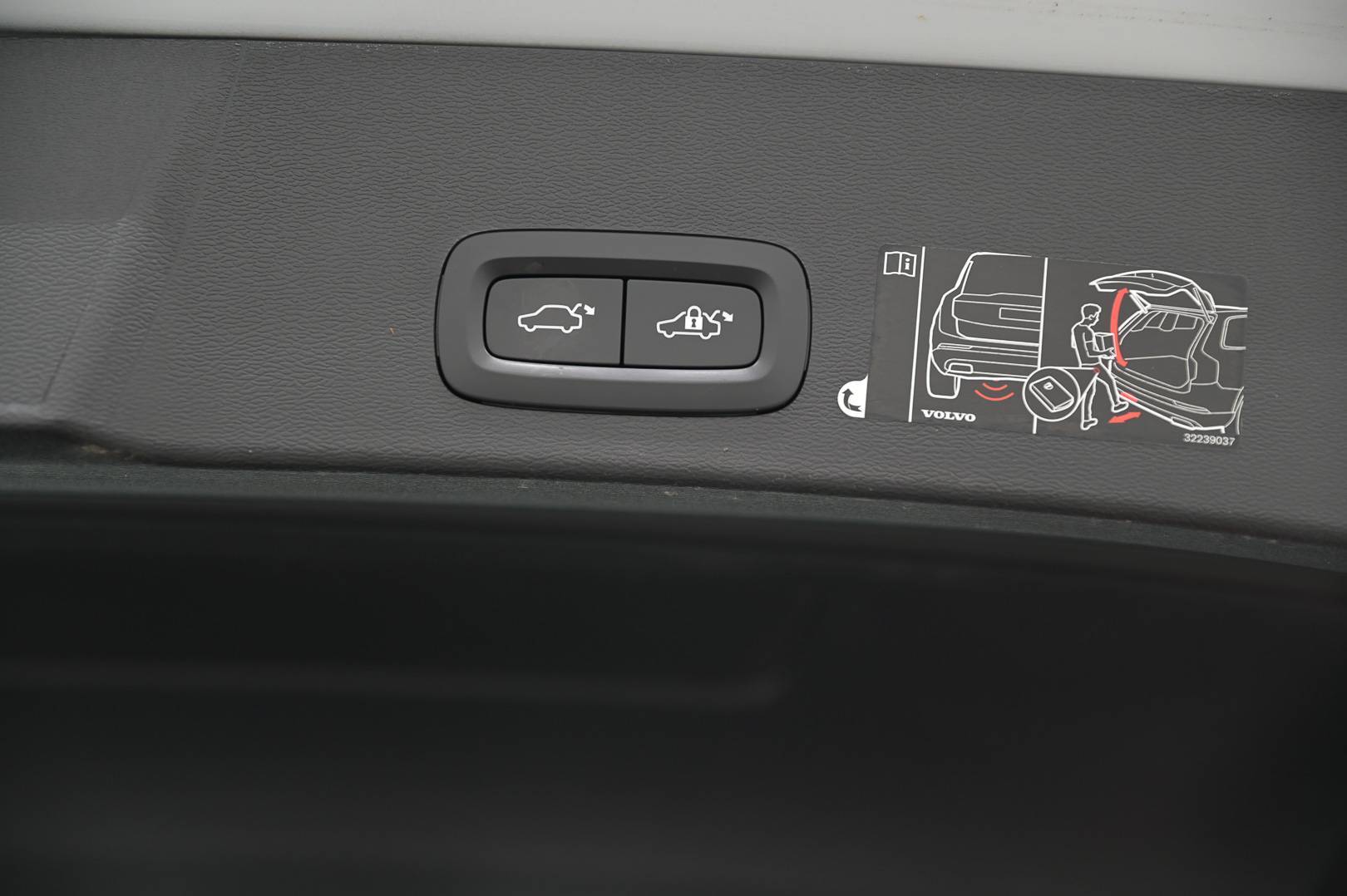 VOLVO XC40 - Foto 7