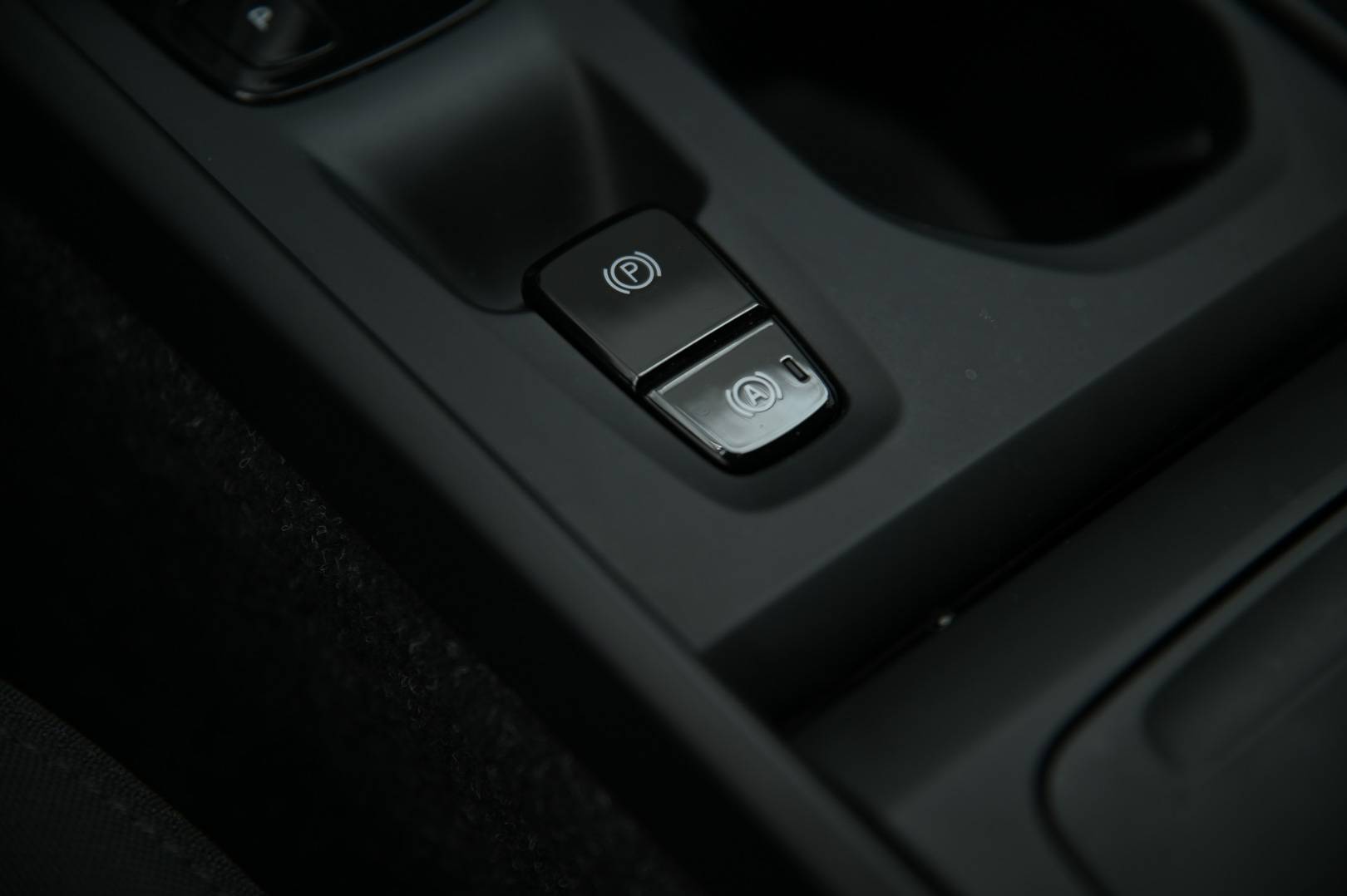 VOLVO XC40 - Foto 24
