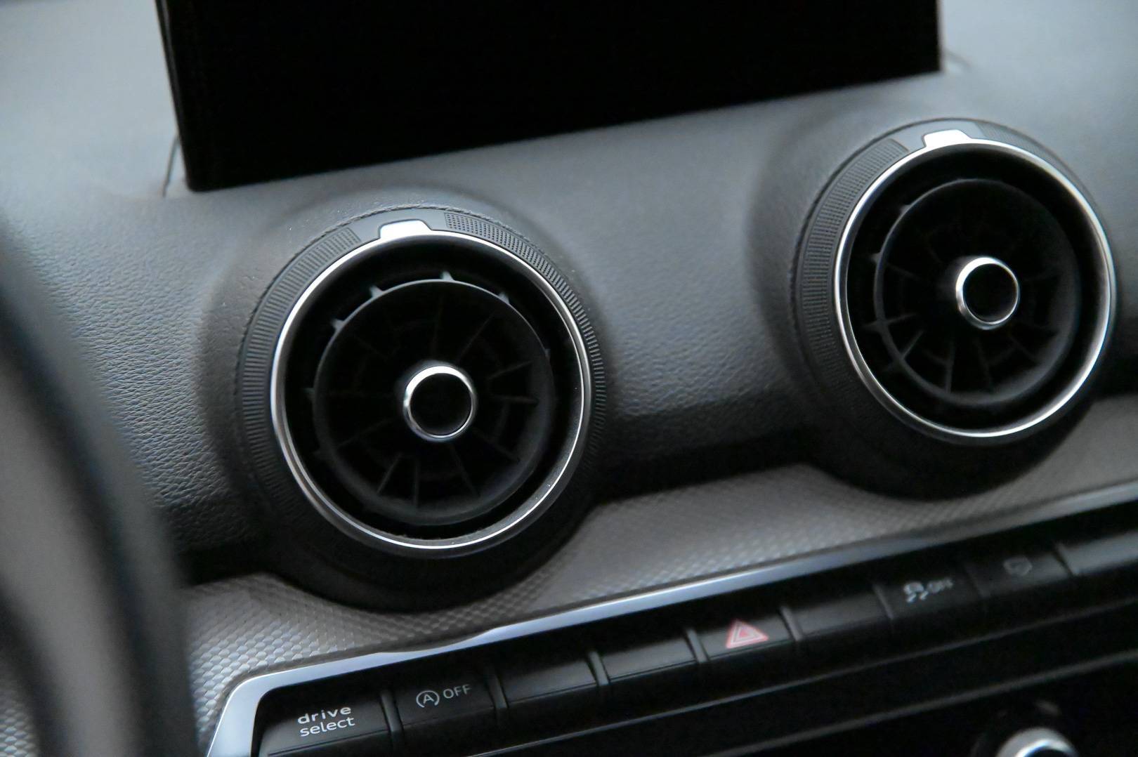 AUDI Q2 - Foto 25