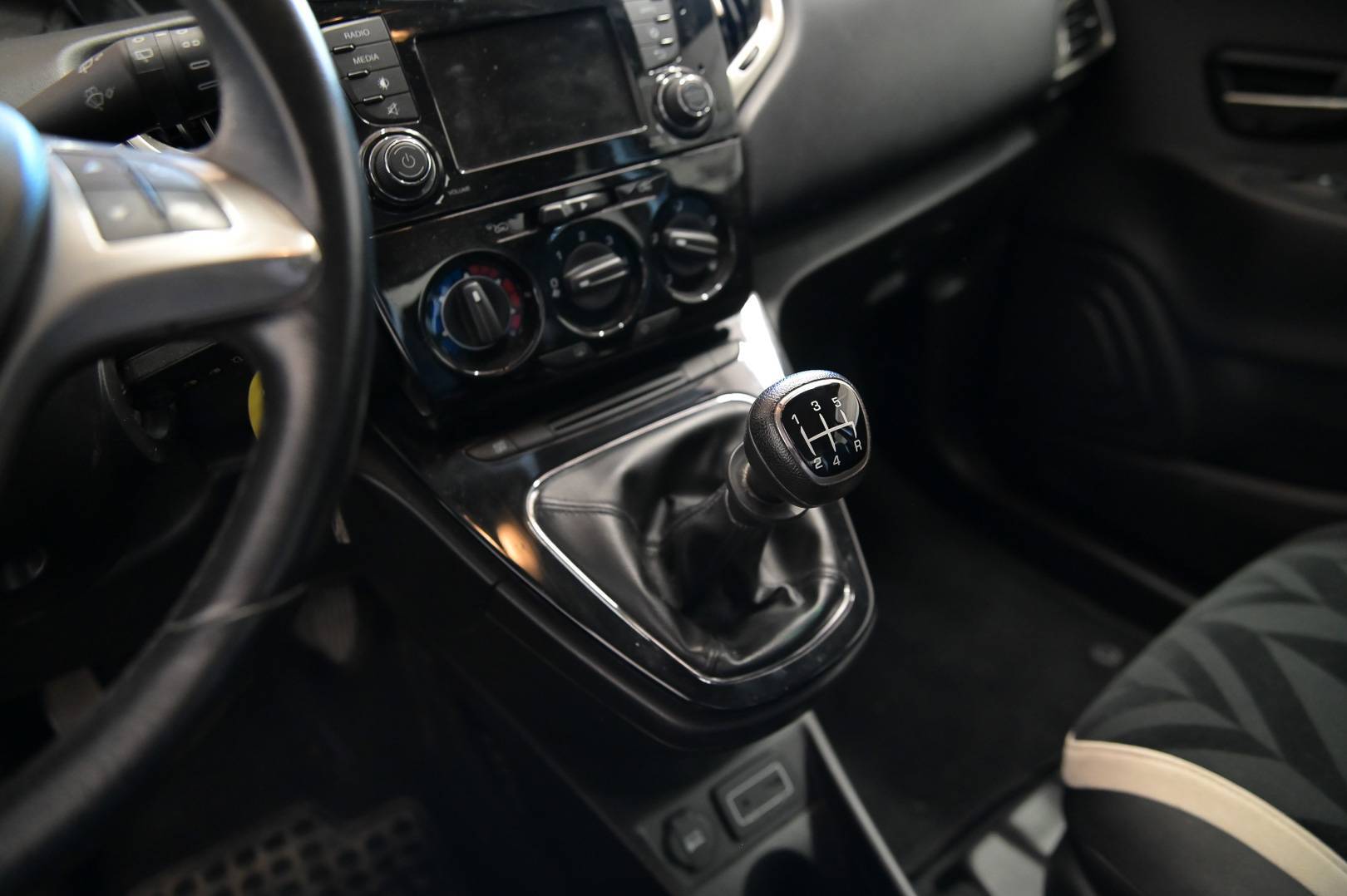 LANCIA Ypsilon - Foto 13