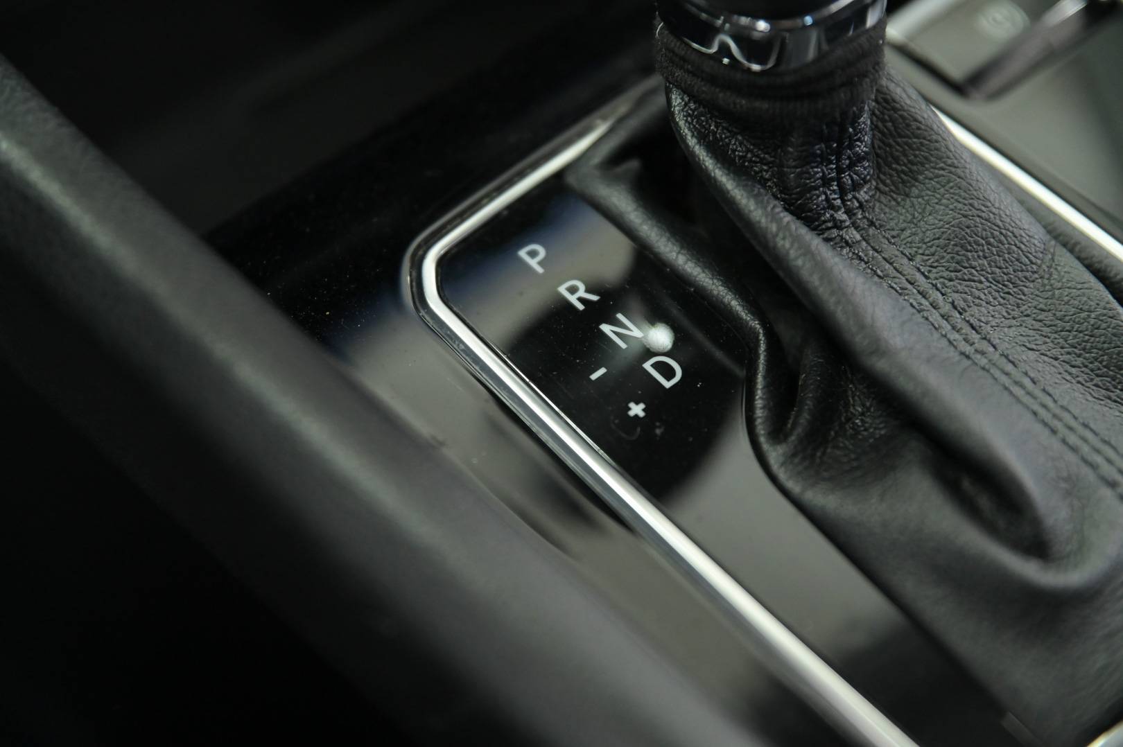 JEEP Compass - Foto 22