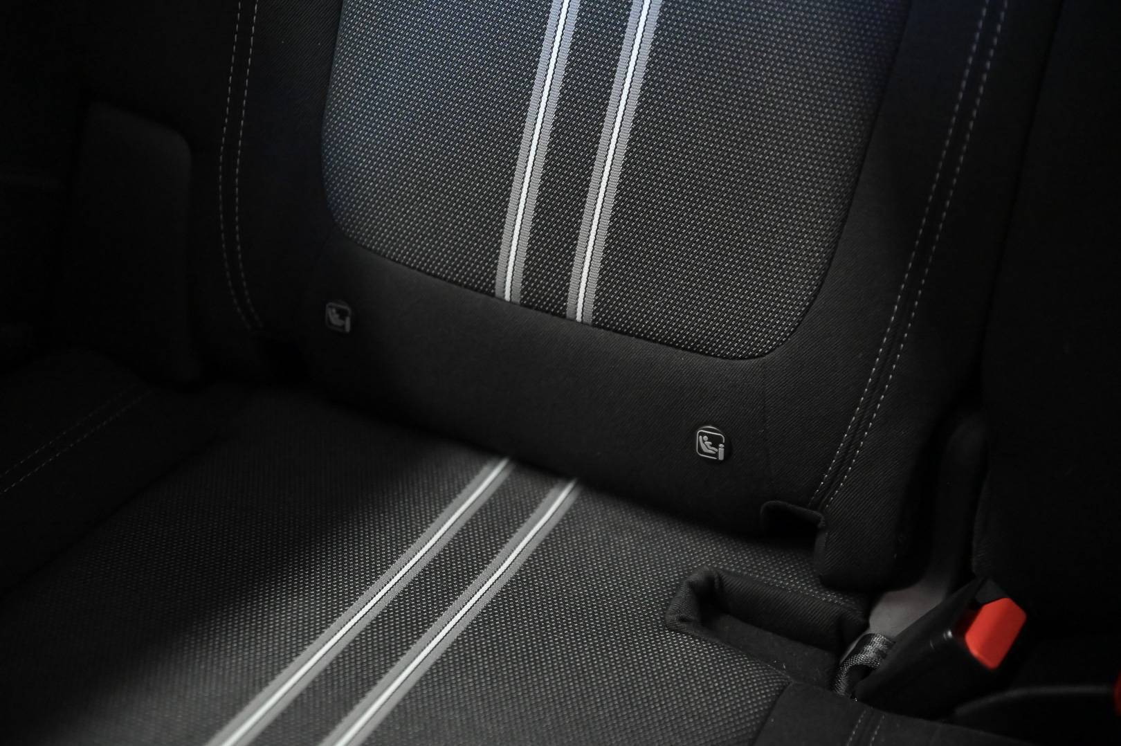OPEL Crossland - Foto 25