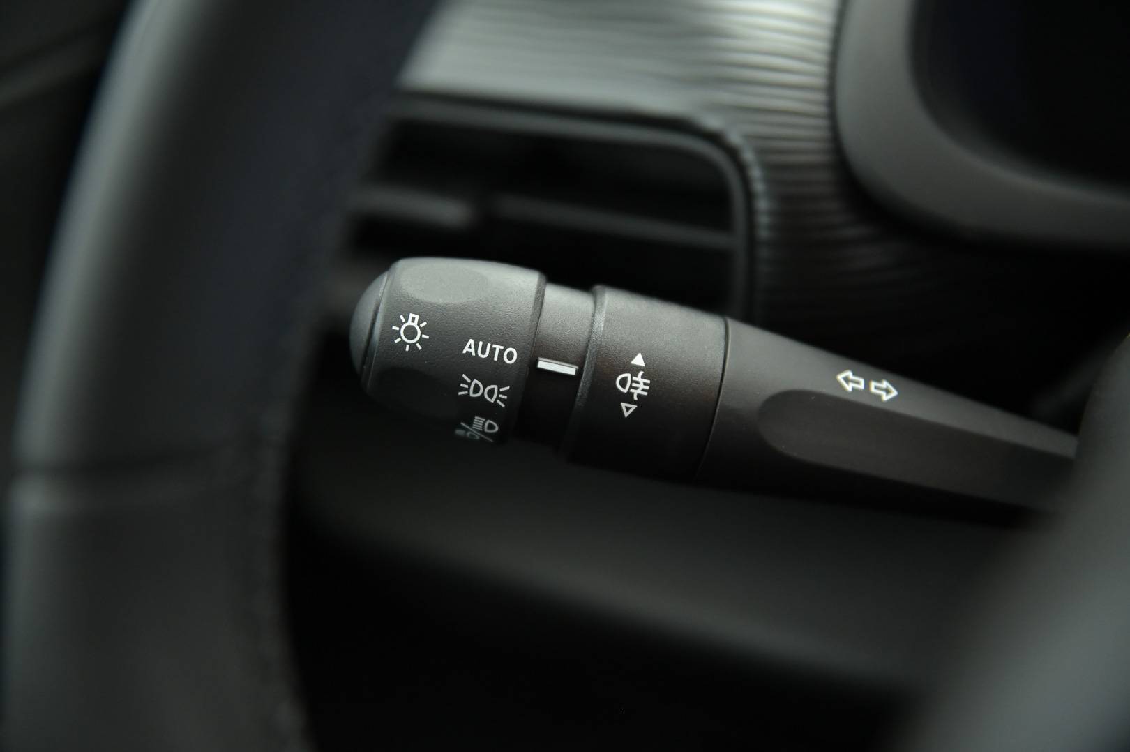 JEEP Avenger - Foto 21