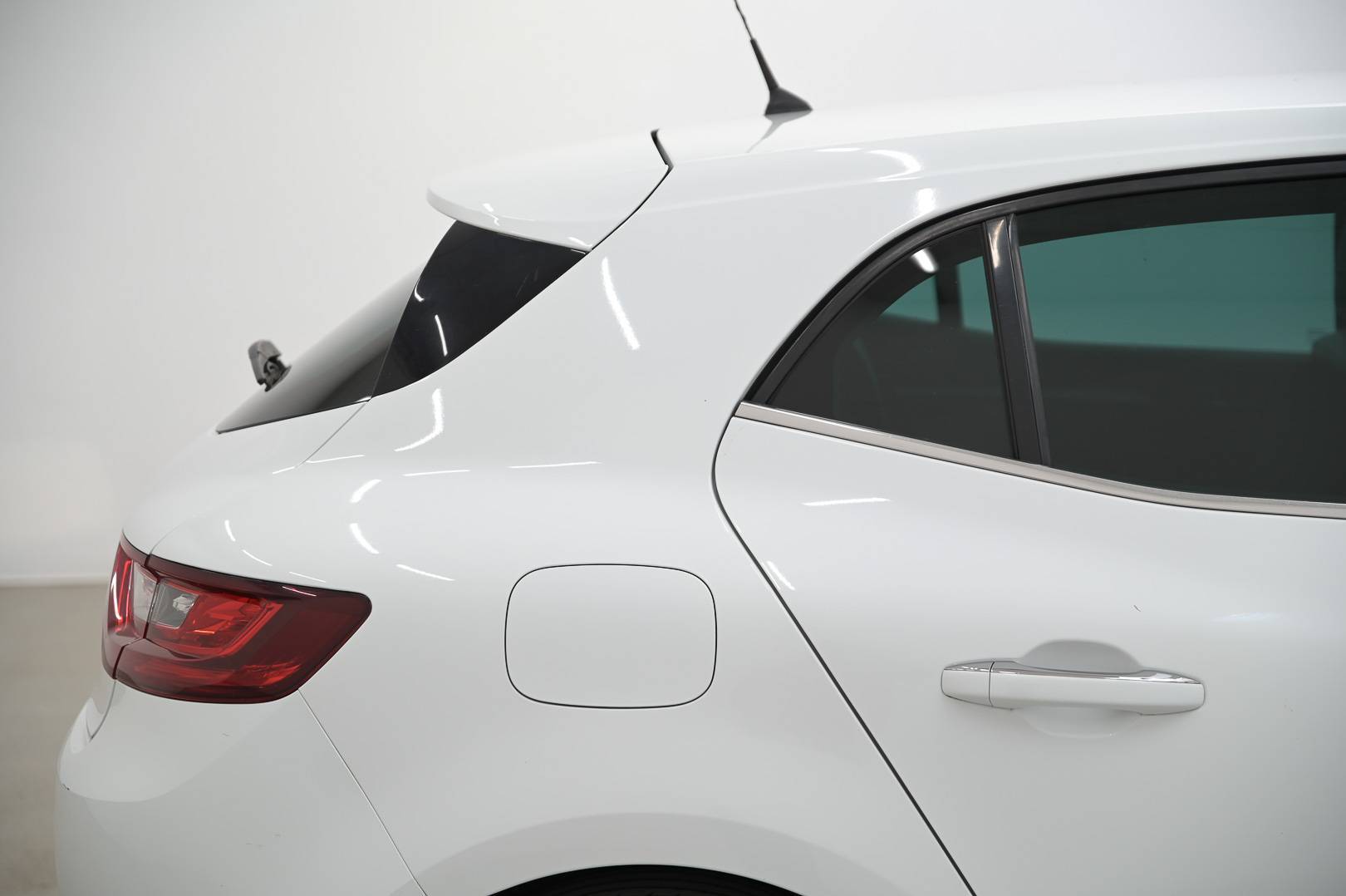 RENAULT Megane - Foto 9