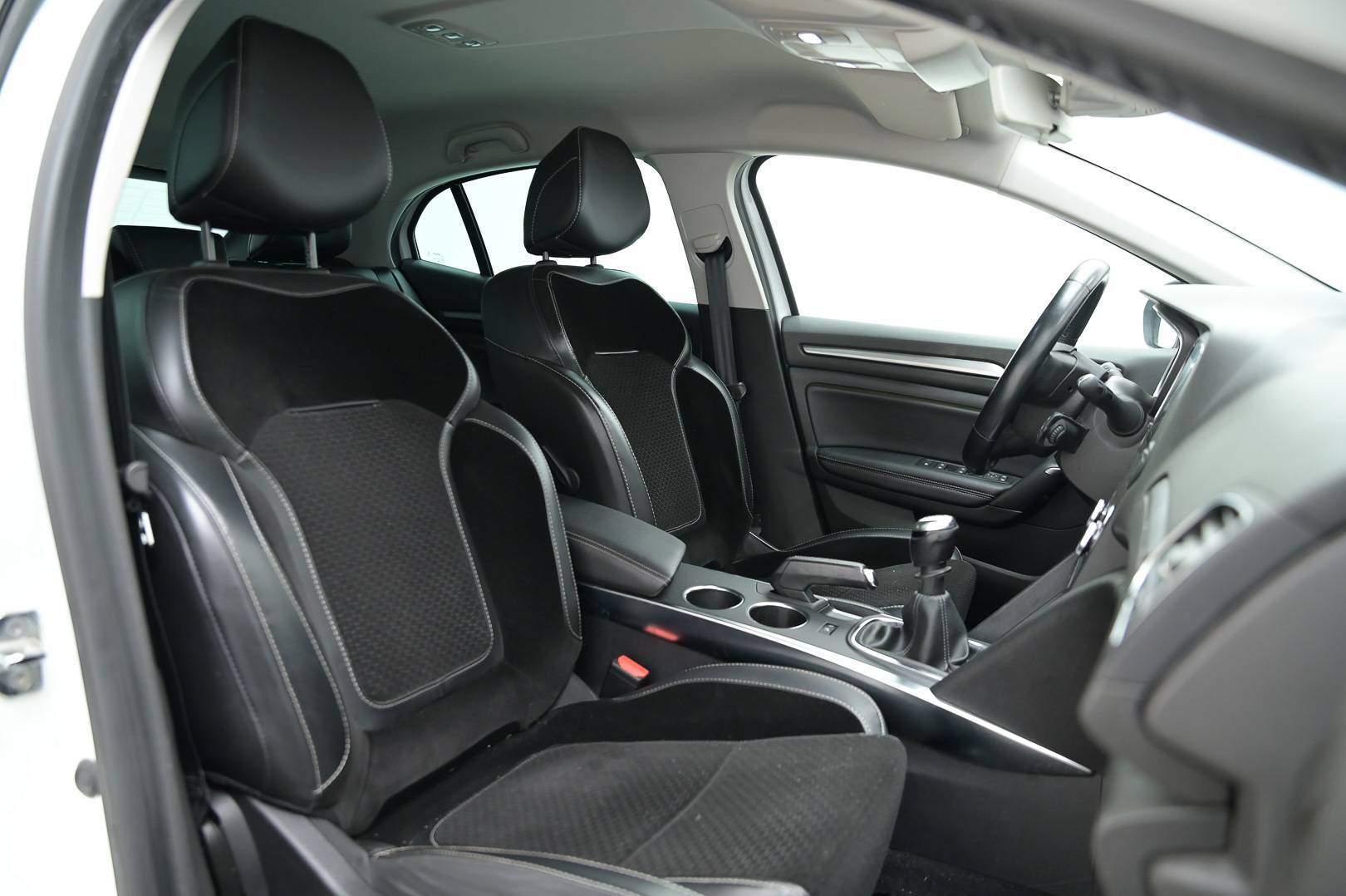 RENAULT Megane - Foto 27