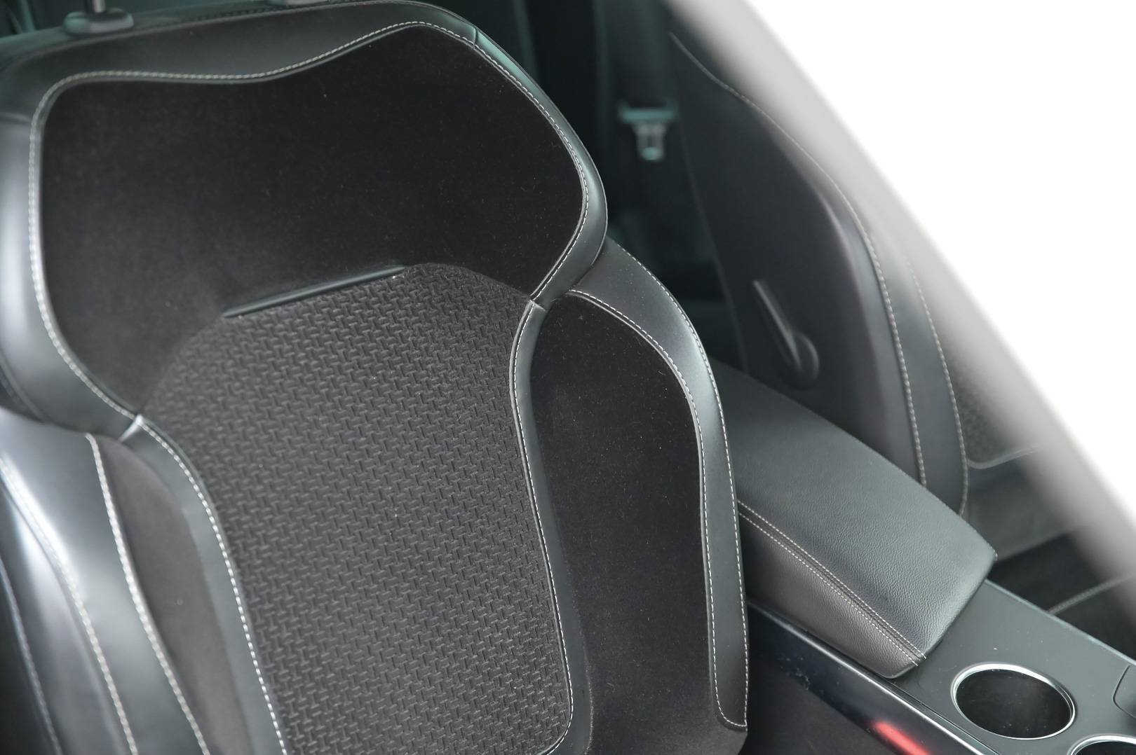 RENAULT Megane - Foto 28