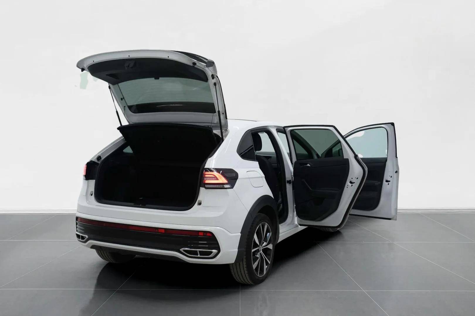 VOLKSWAGEN Taigo - Foto 9