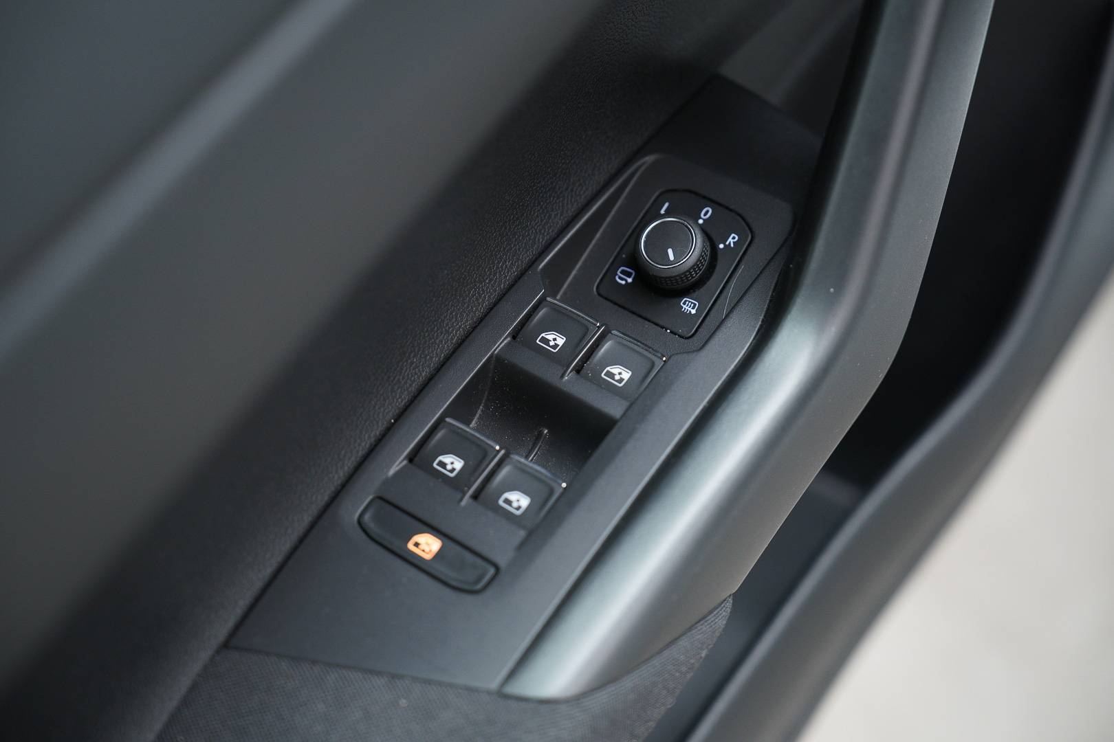 VOLKSWAGEN Taigo - Foto 10
