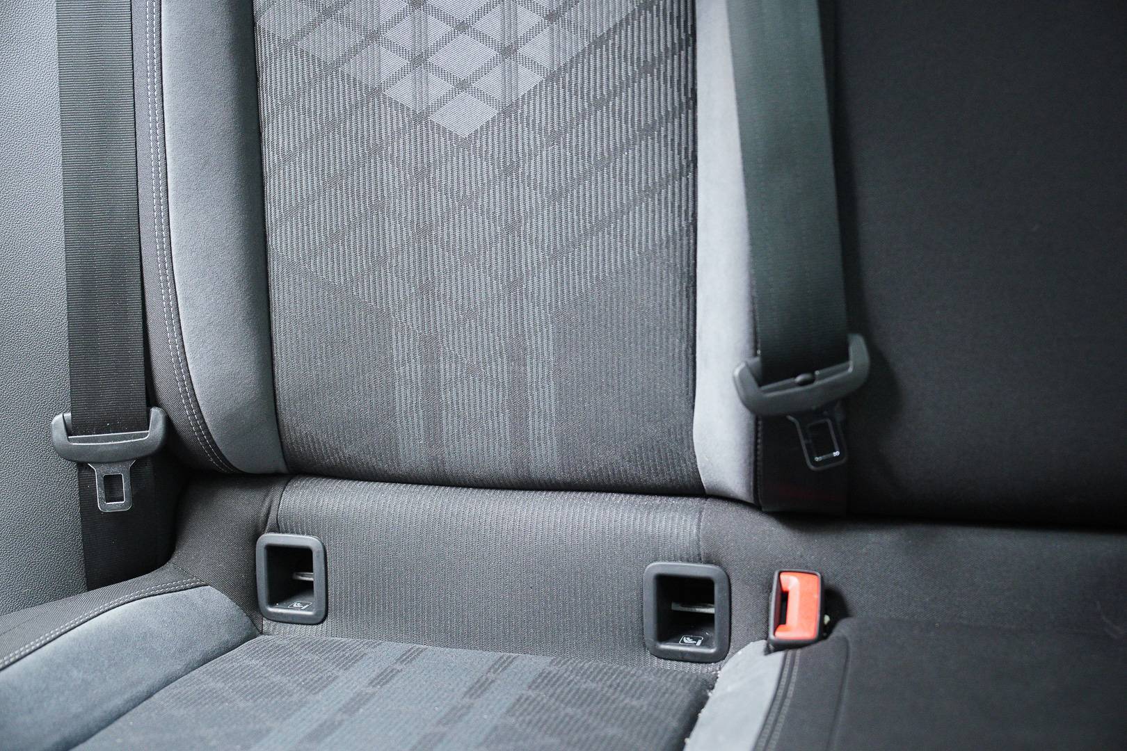 VOLKSWAGEN Taigo - Foto 24