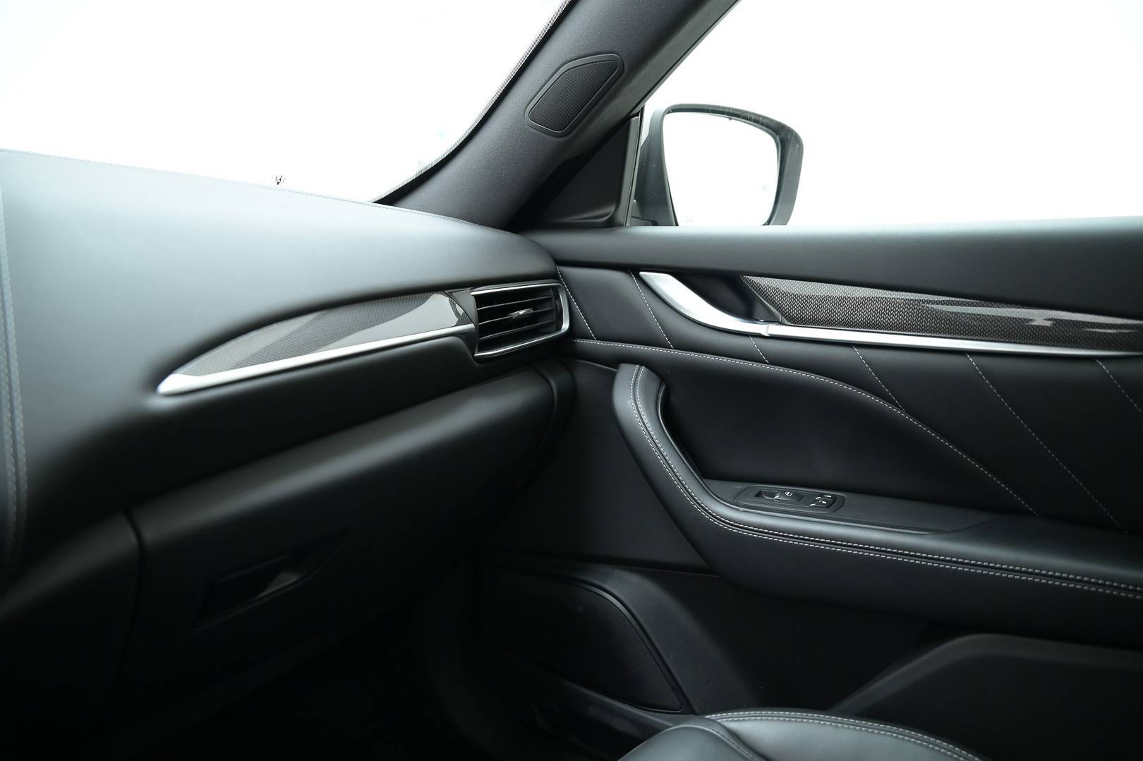 MASERATI Levante - Foto 17