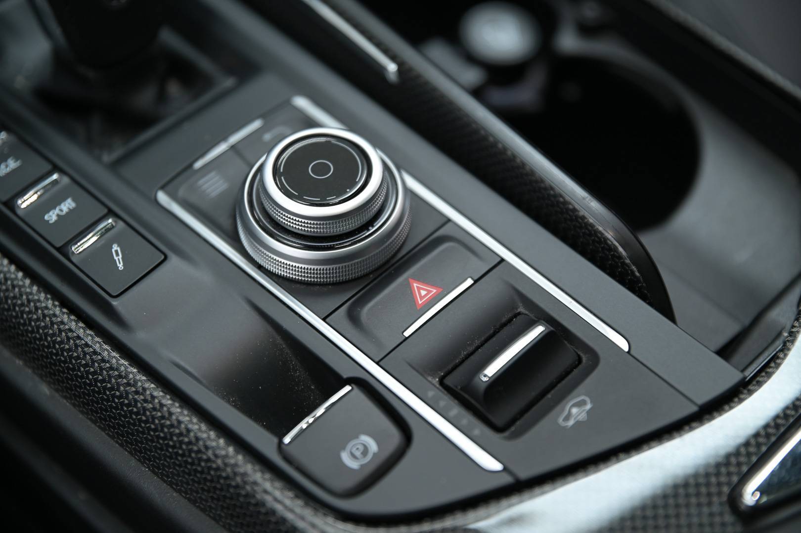 MASERATI Levante - Foto 26