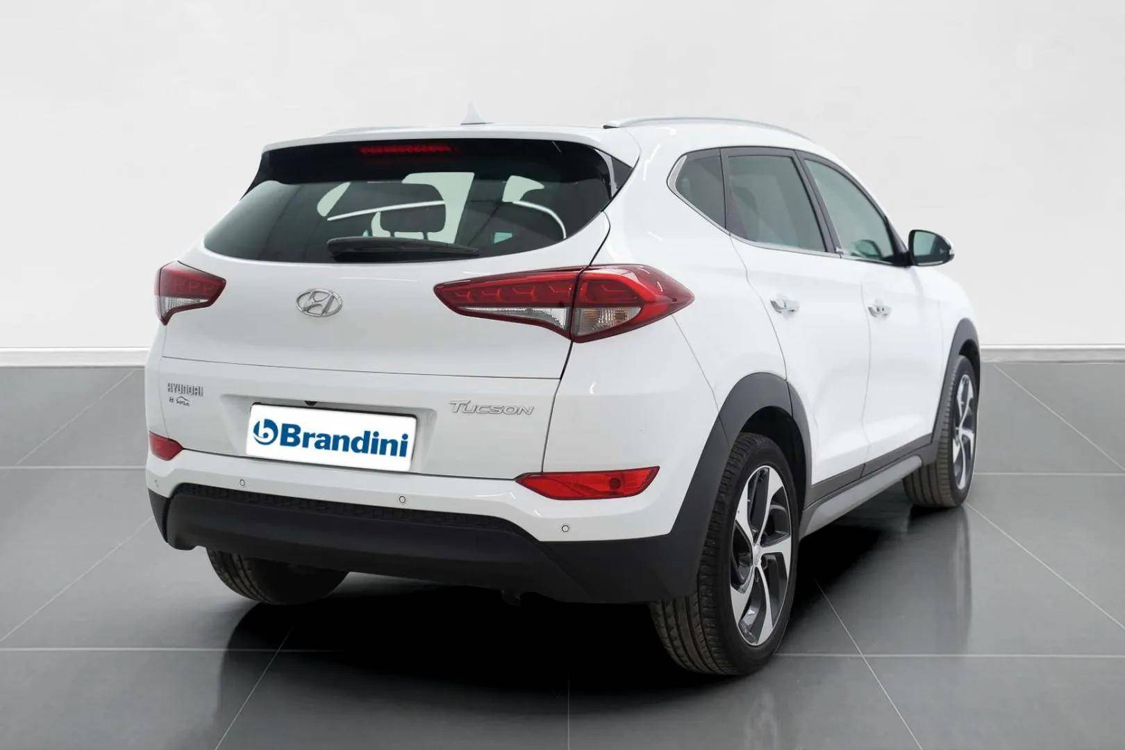 HYUNDAI Tucson - Foto 8