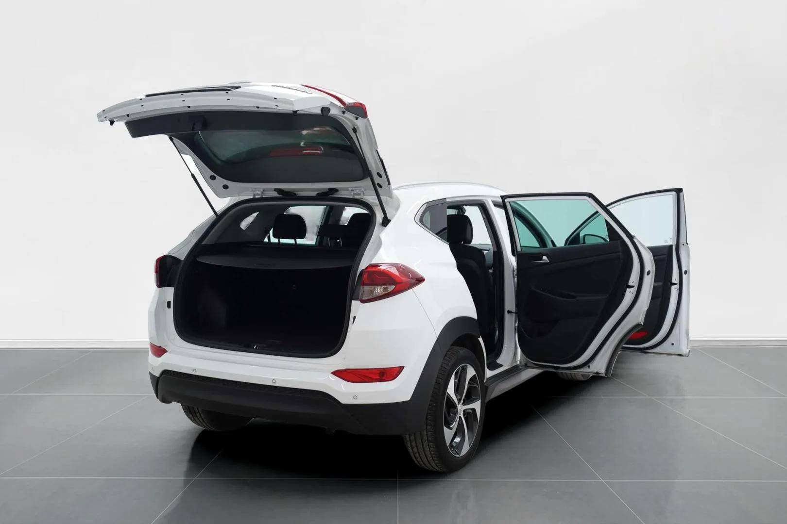 HYUNDAI Tucson - Foto 9