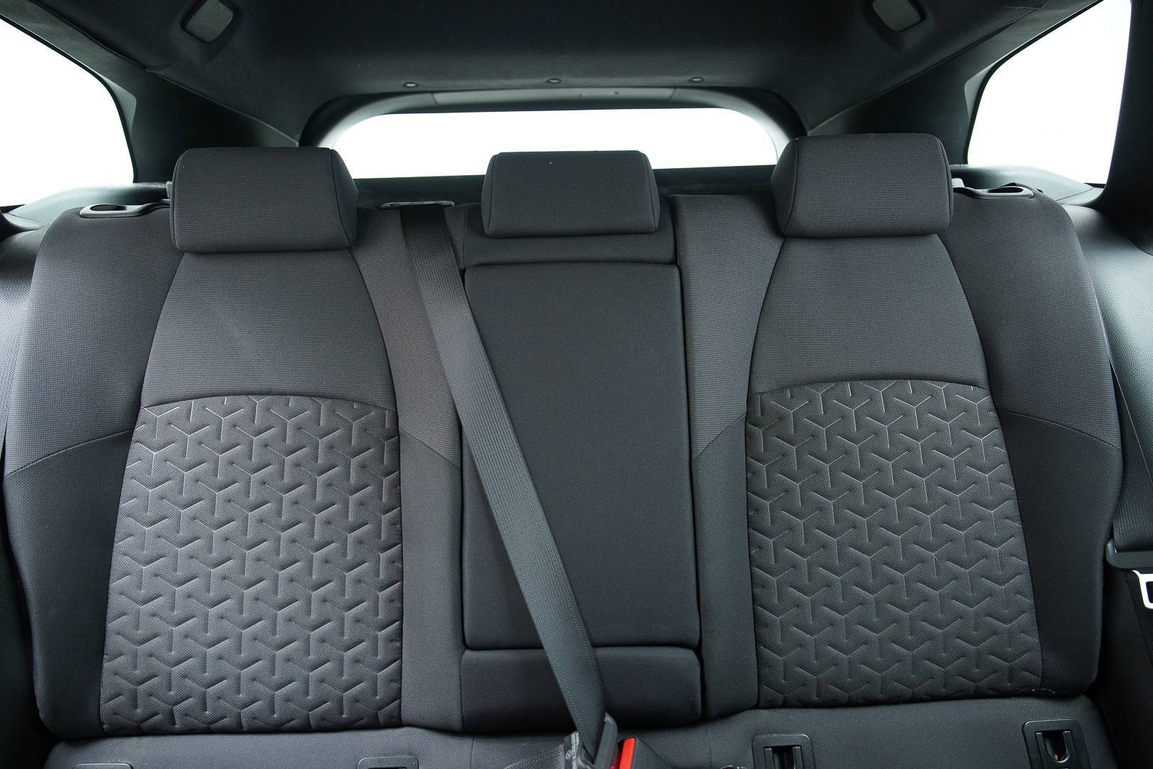 TOYOTA Corolla Touring - Foto 22