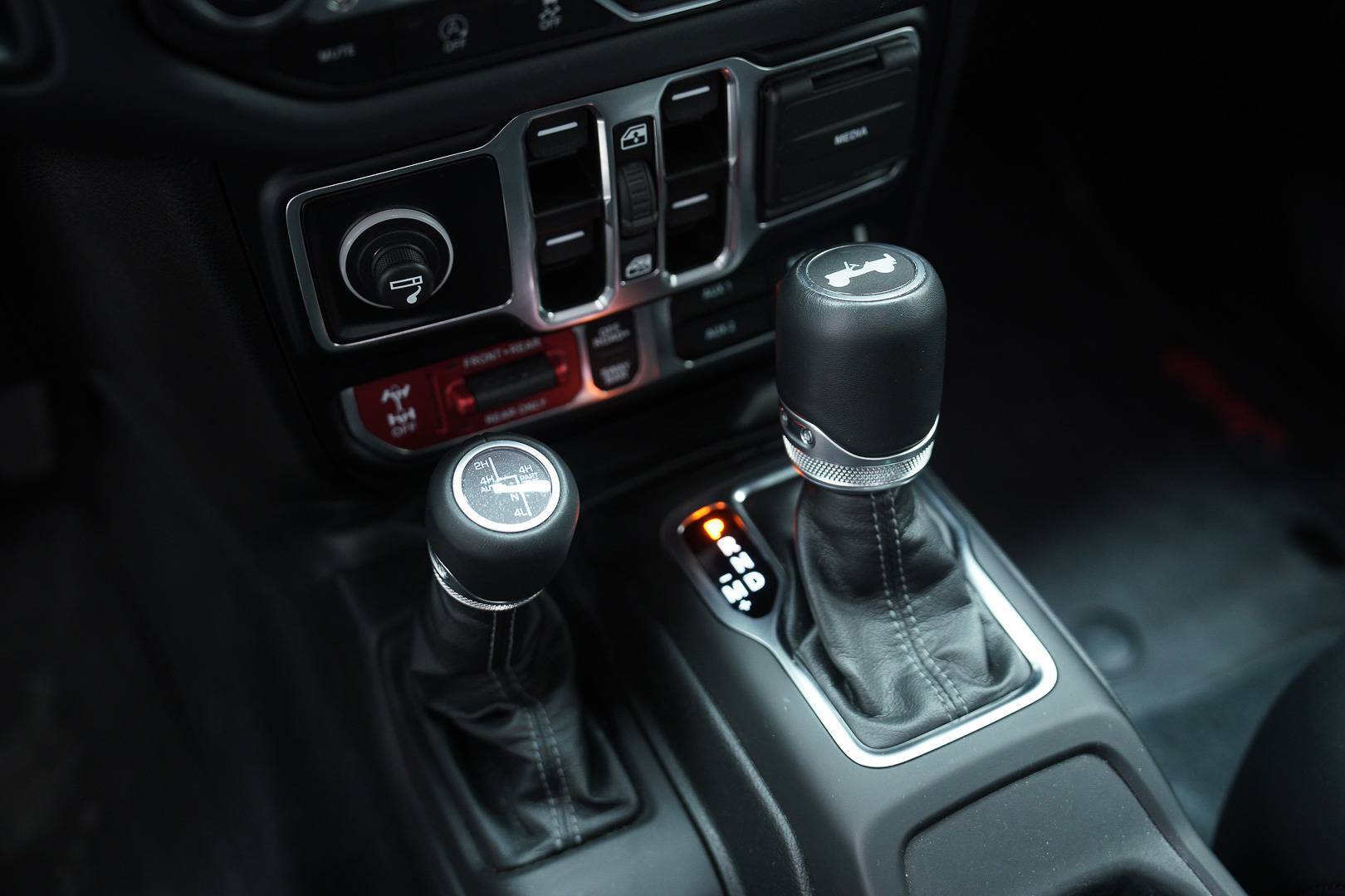 JEEP Wrangler - Foto 16