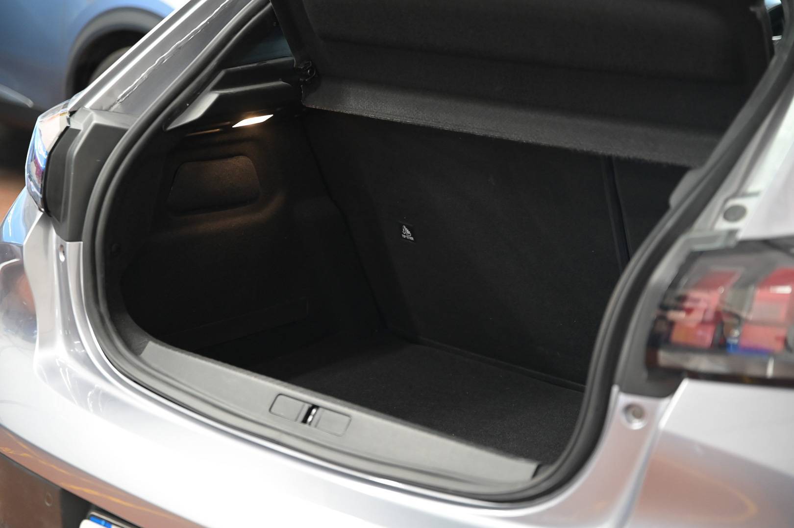 PEUGEOT 208 - Foto 5