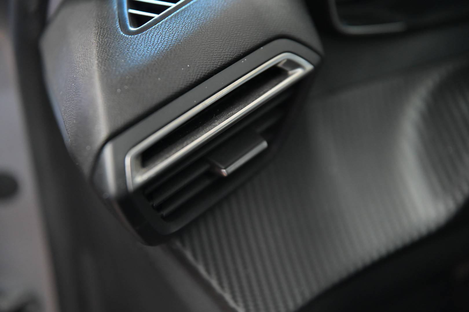 PEUGEOT 208 - Foto 11
