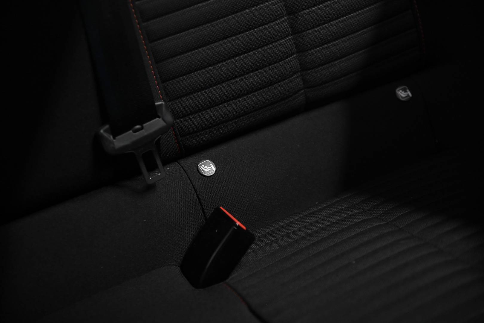 PEUGEOT 208 - Foto 25