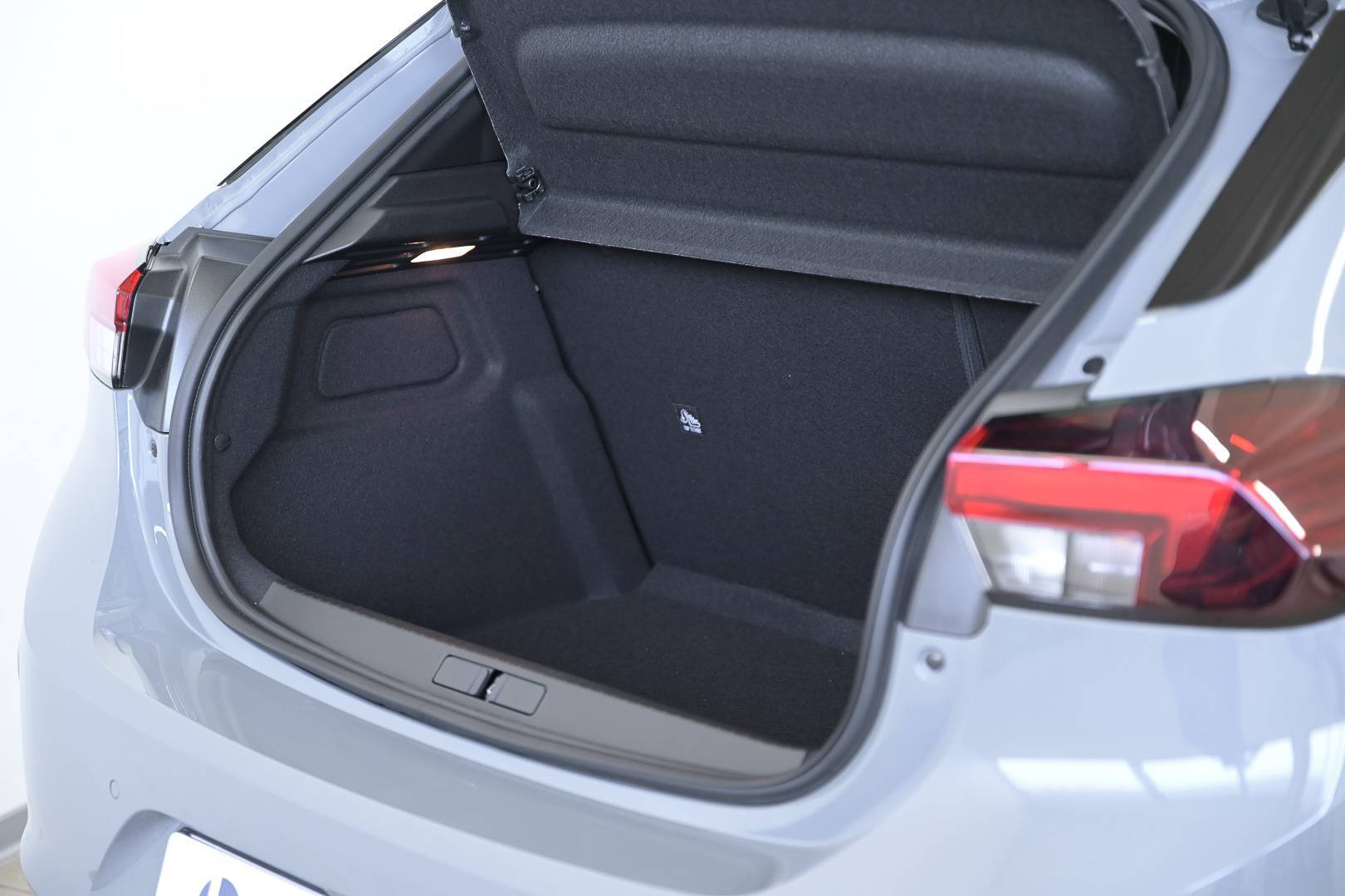 OPEL Corsa - Foto 5