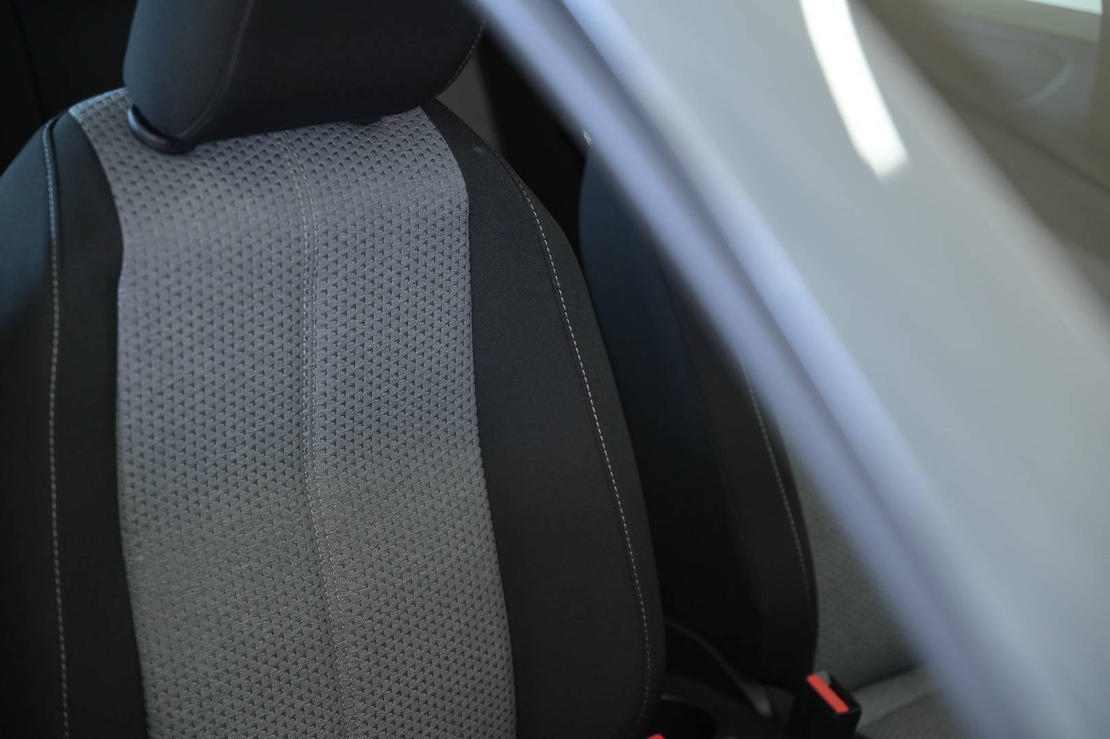 OPEL Corsa - Foto 27