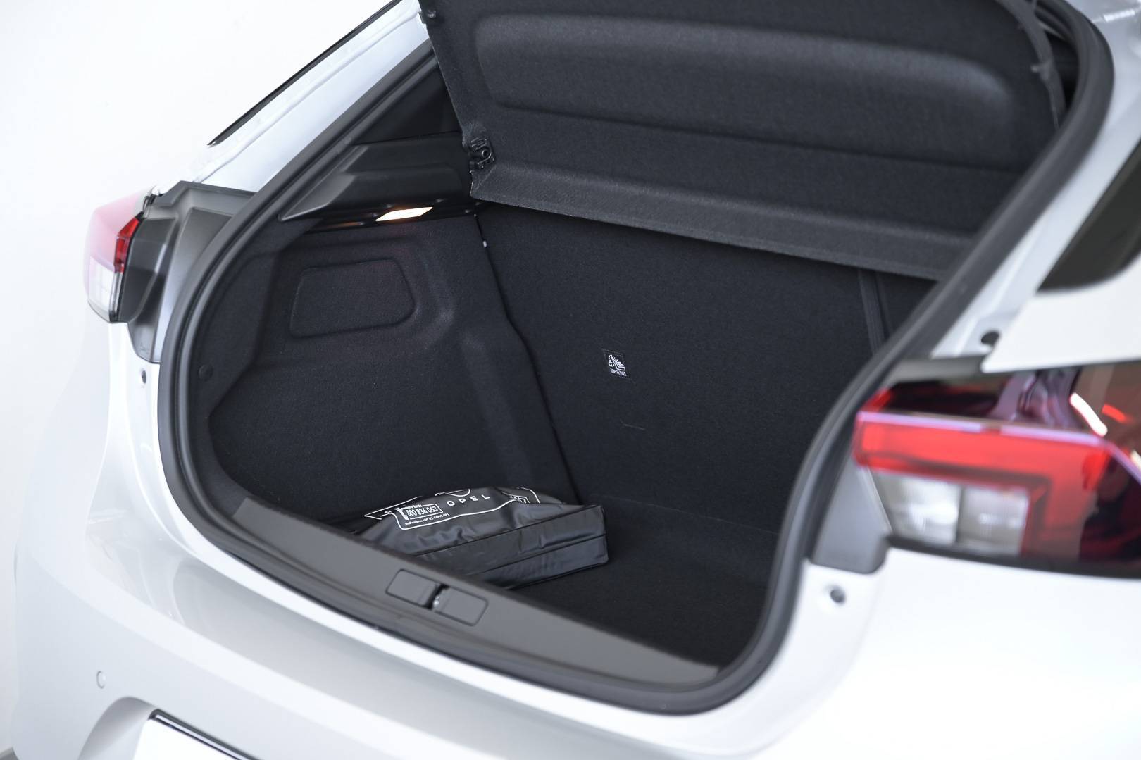 OPEL Corsa - Foto 5