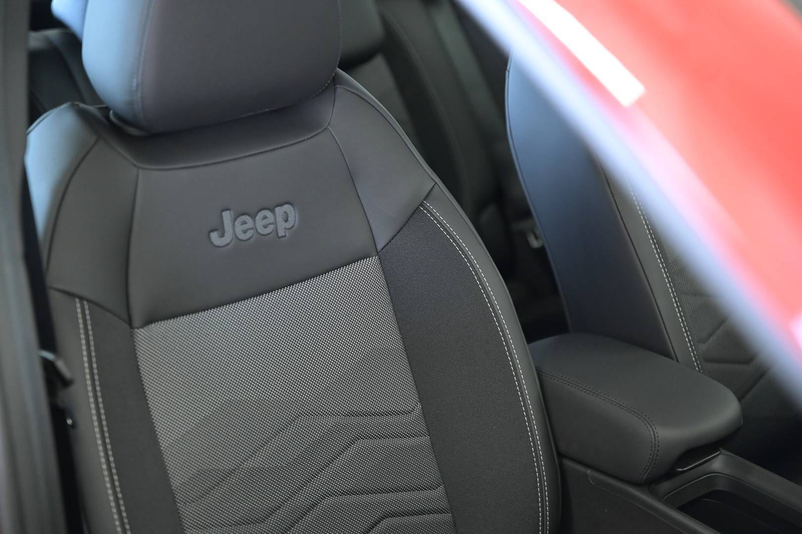 Auto Venduta - JEEP Avenger Avenger 1.2 turbo Altitude fwd 100cv usata in pronta consegna - Brandini