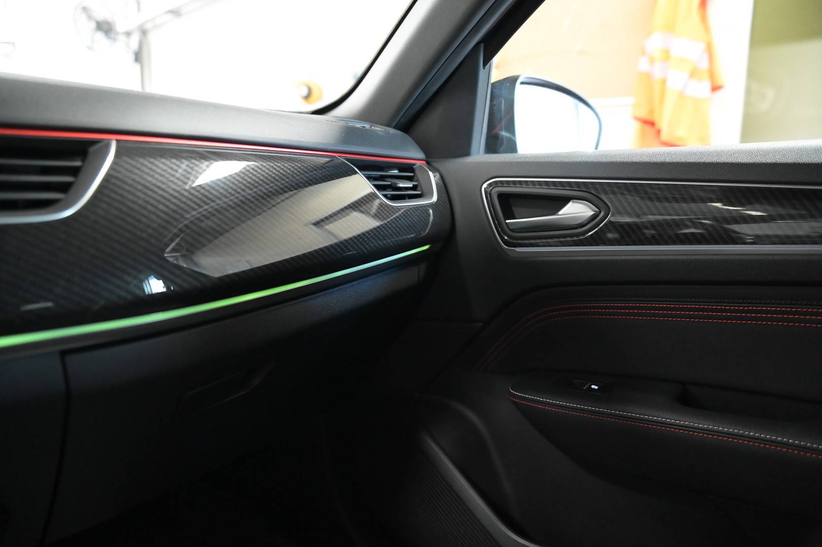 RENAULT Arkana - Foto 12