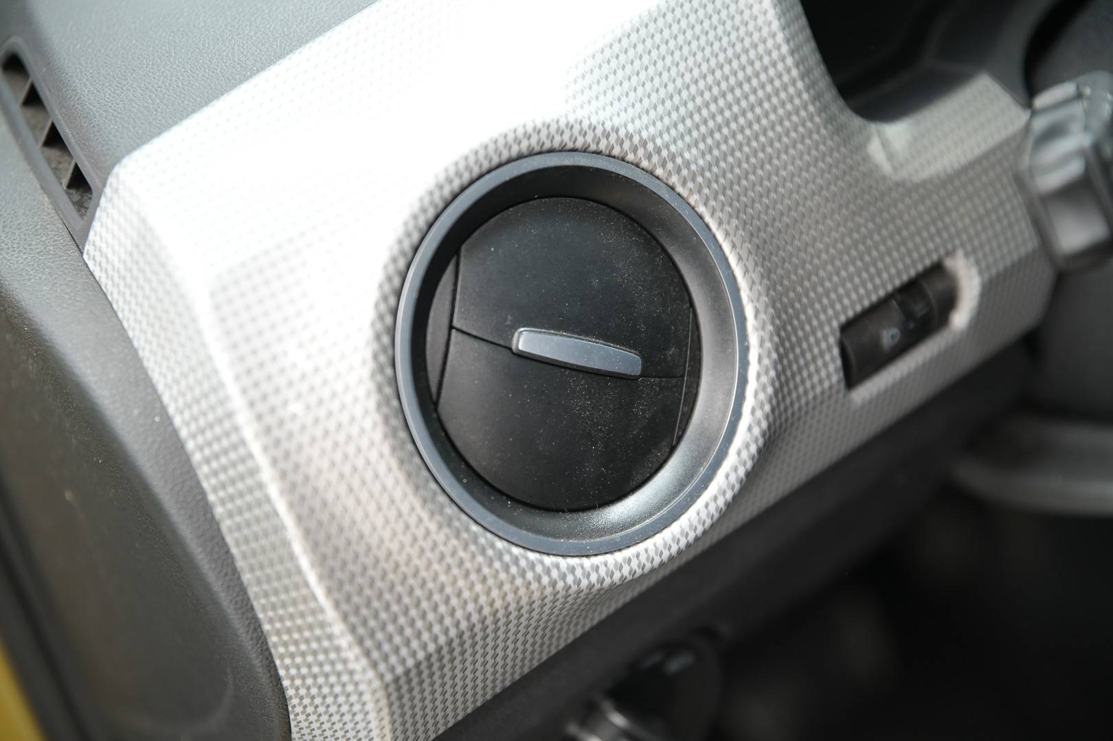 VOLKSWAGEN up! - Foto 13