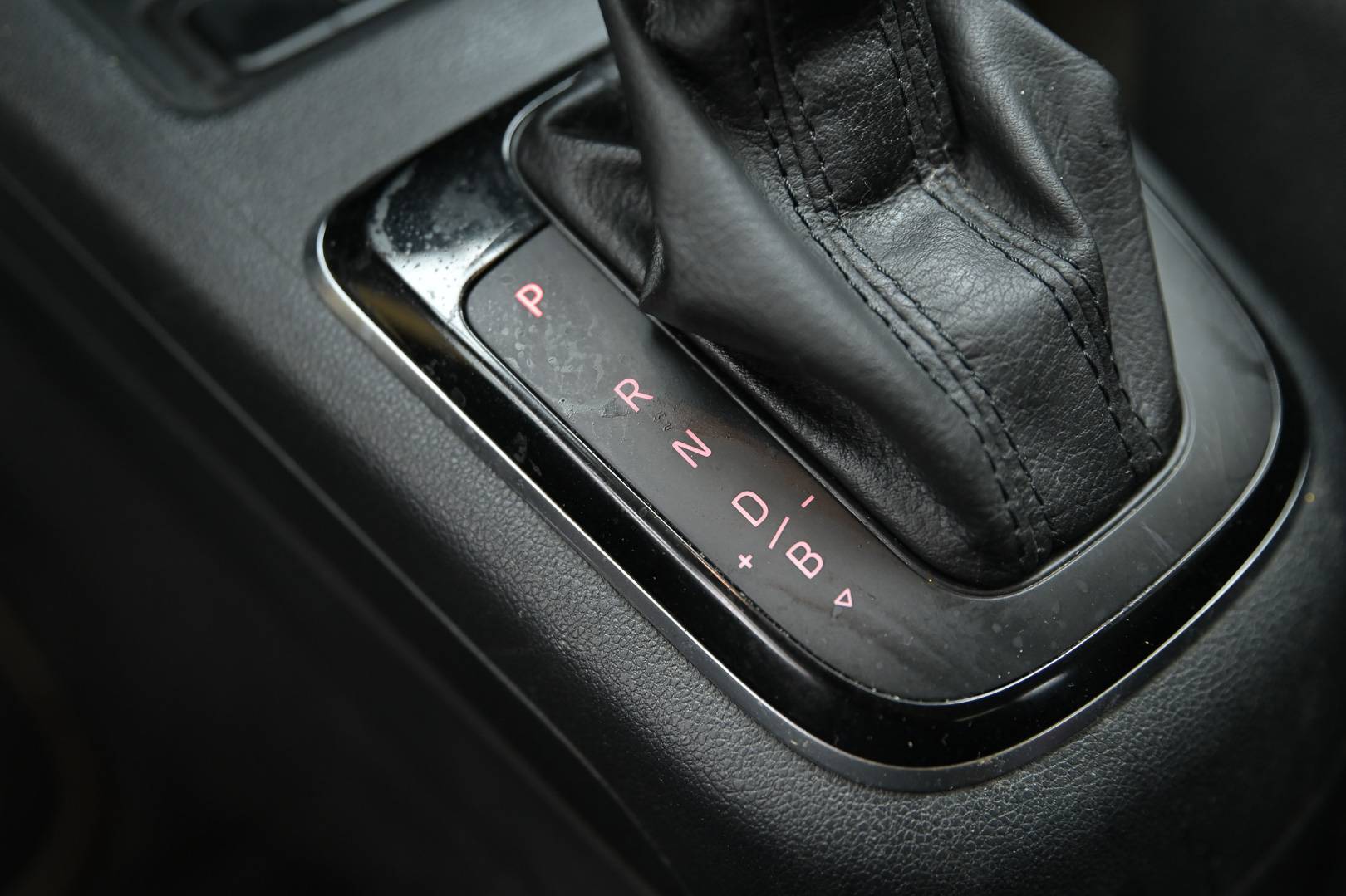 VOLKSWAGEN up! - Foto 19