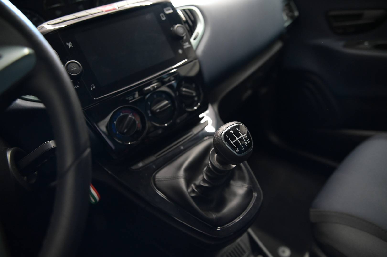 LANCIA Ypsilon - Foto 14
