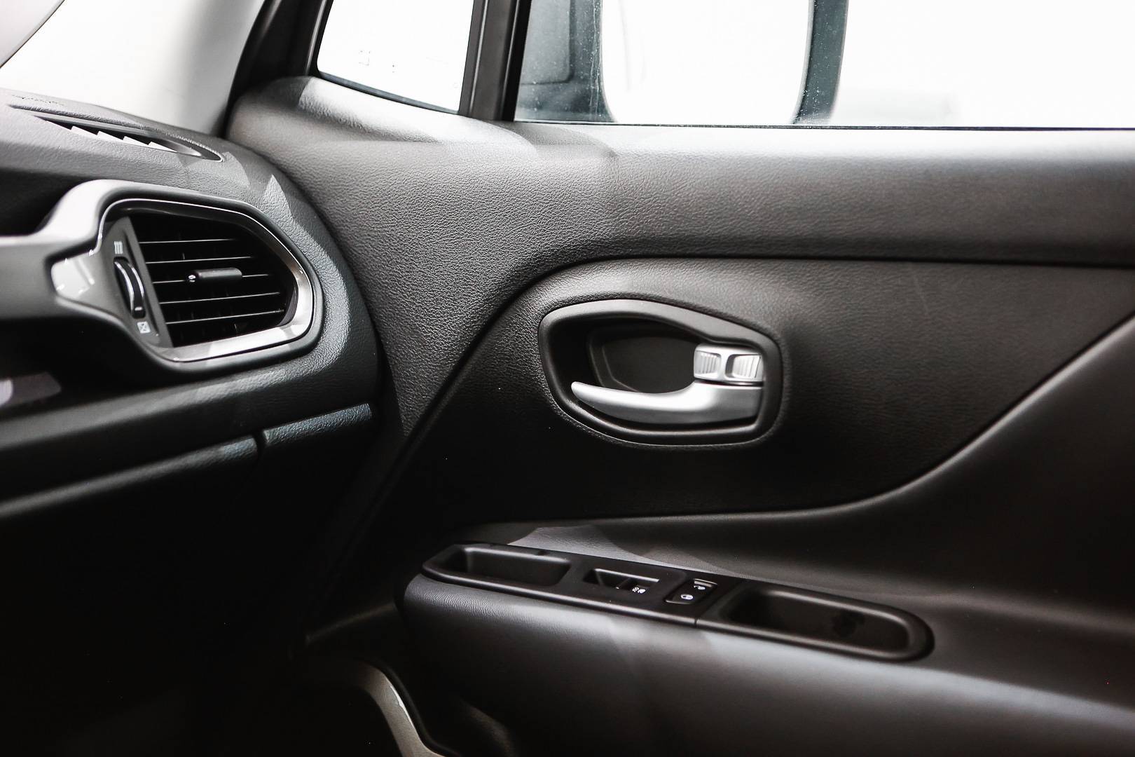 JEEP Renegade - Foto 19