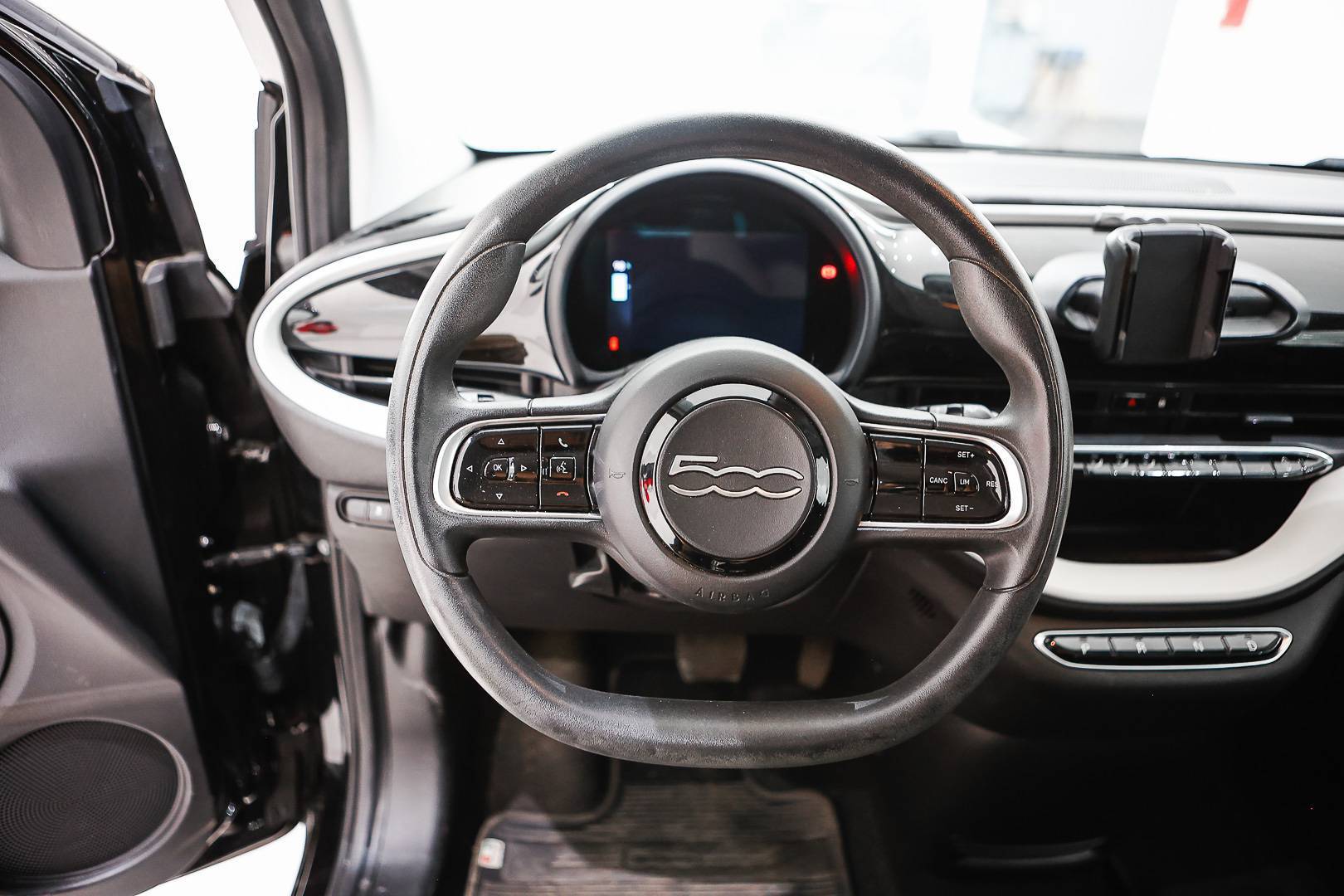 FIAT 500e - Foto 11