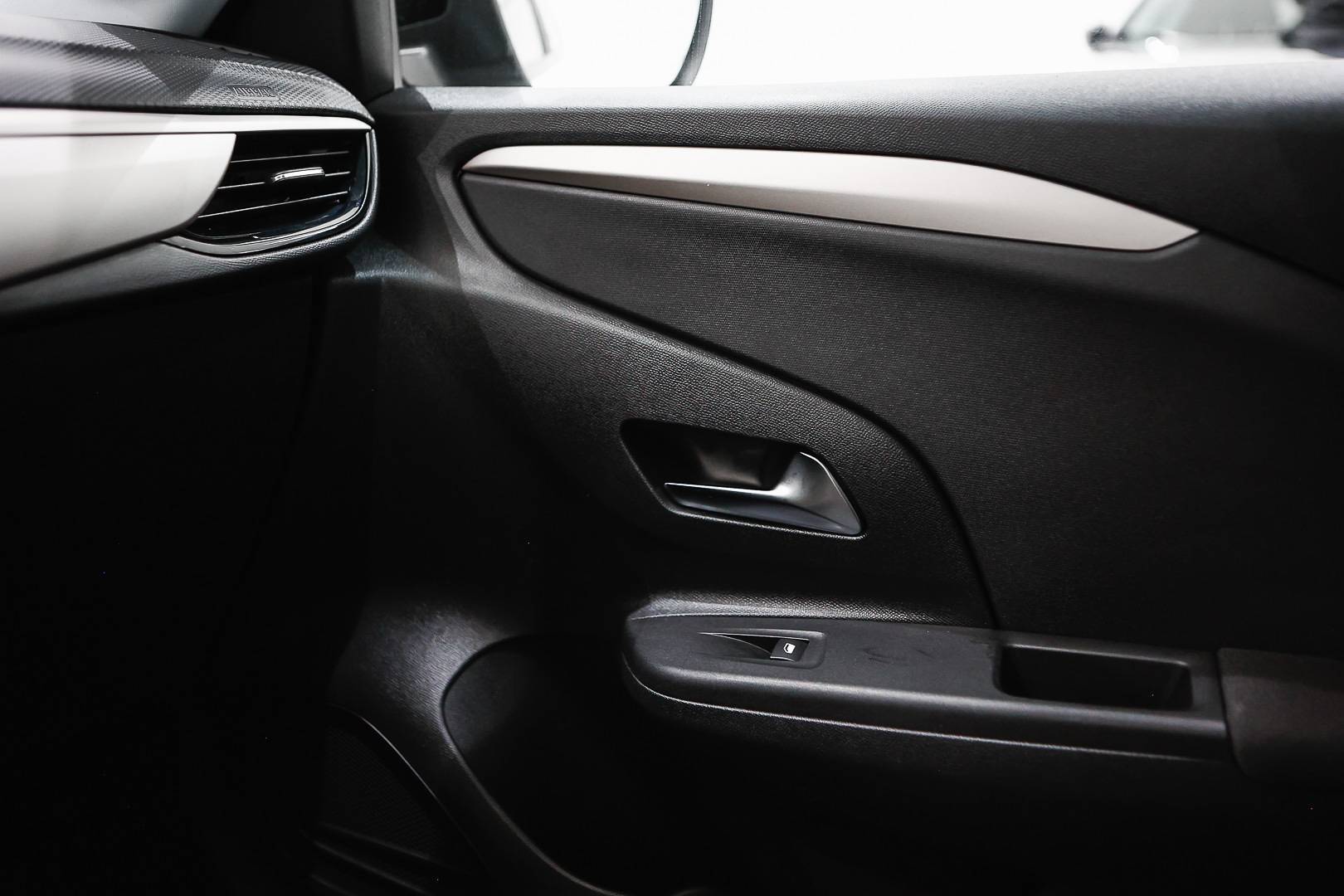 OPEL Corsa - Foto 22