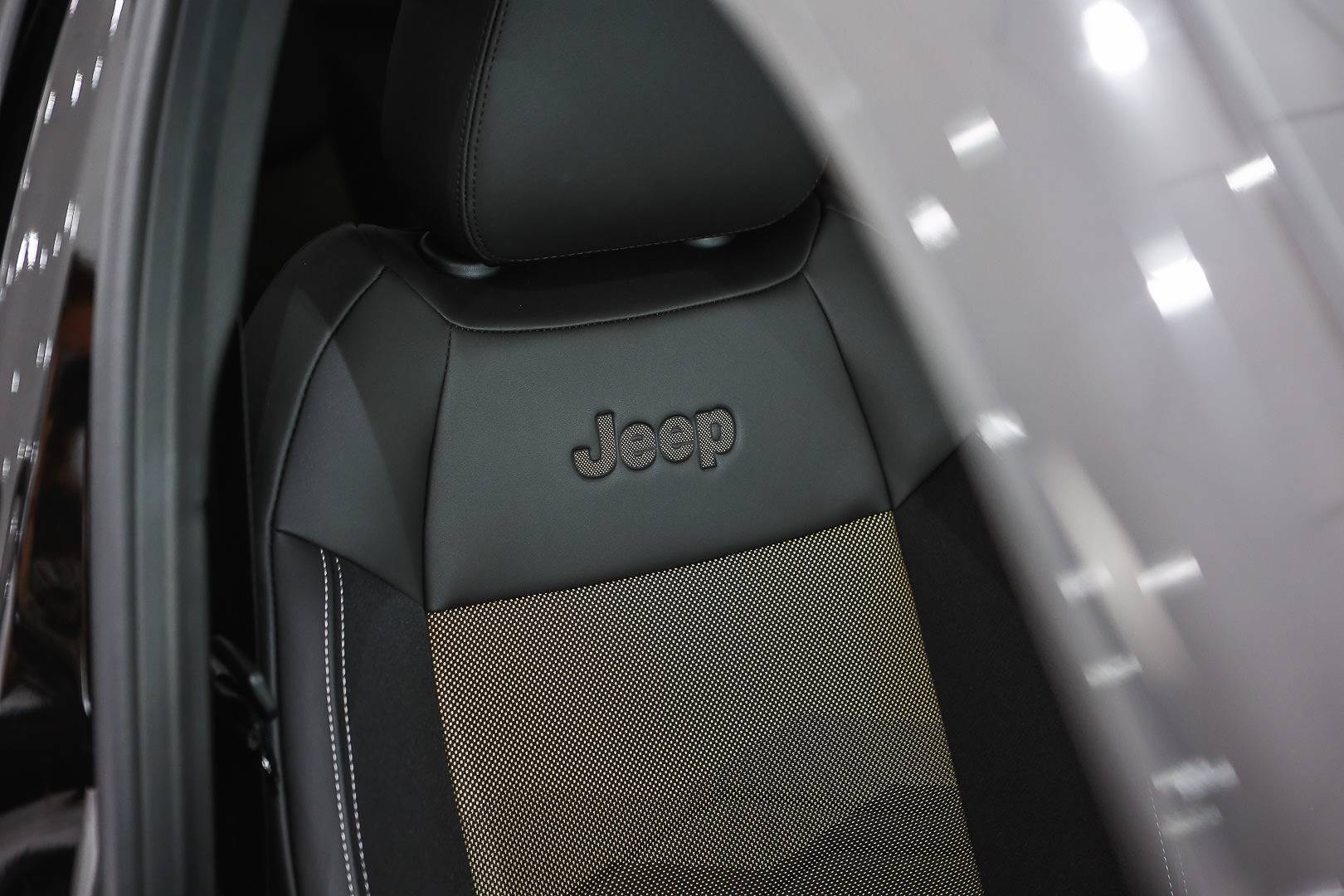 JEEP Avenger - Foto 24
