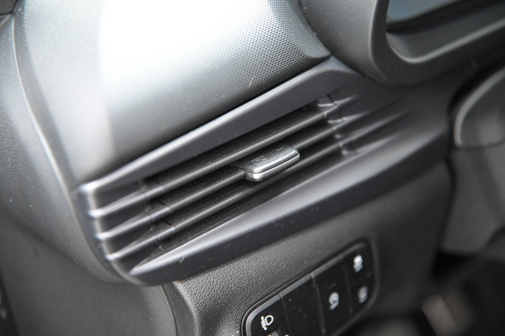 HYUNDAI Bayon - Foto 15