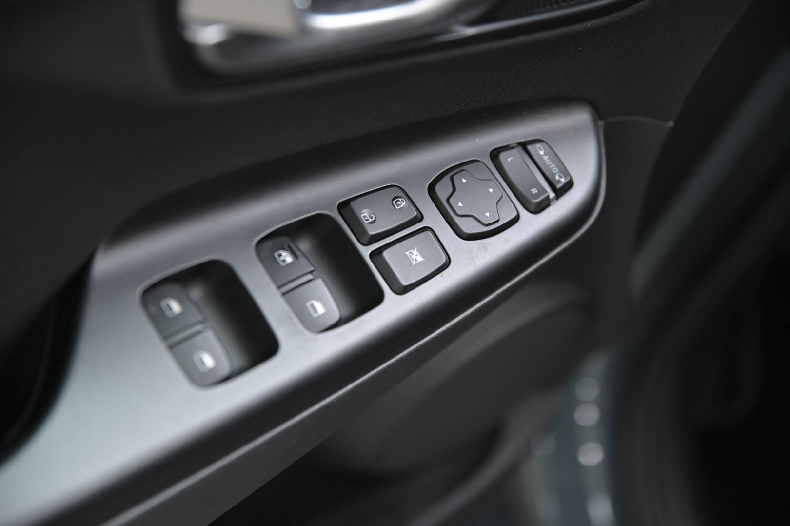 HYUNDAI Kona - Foto 13