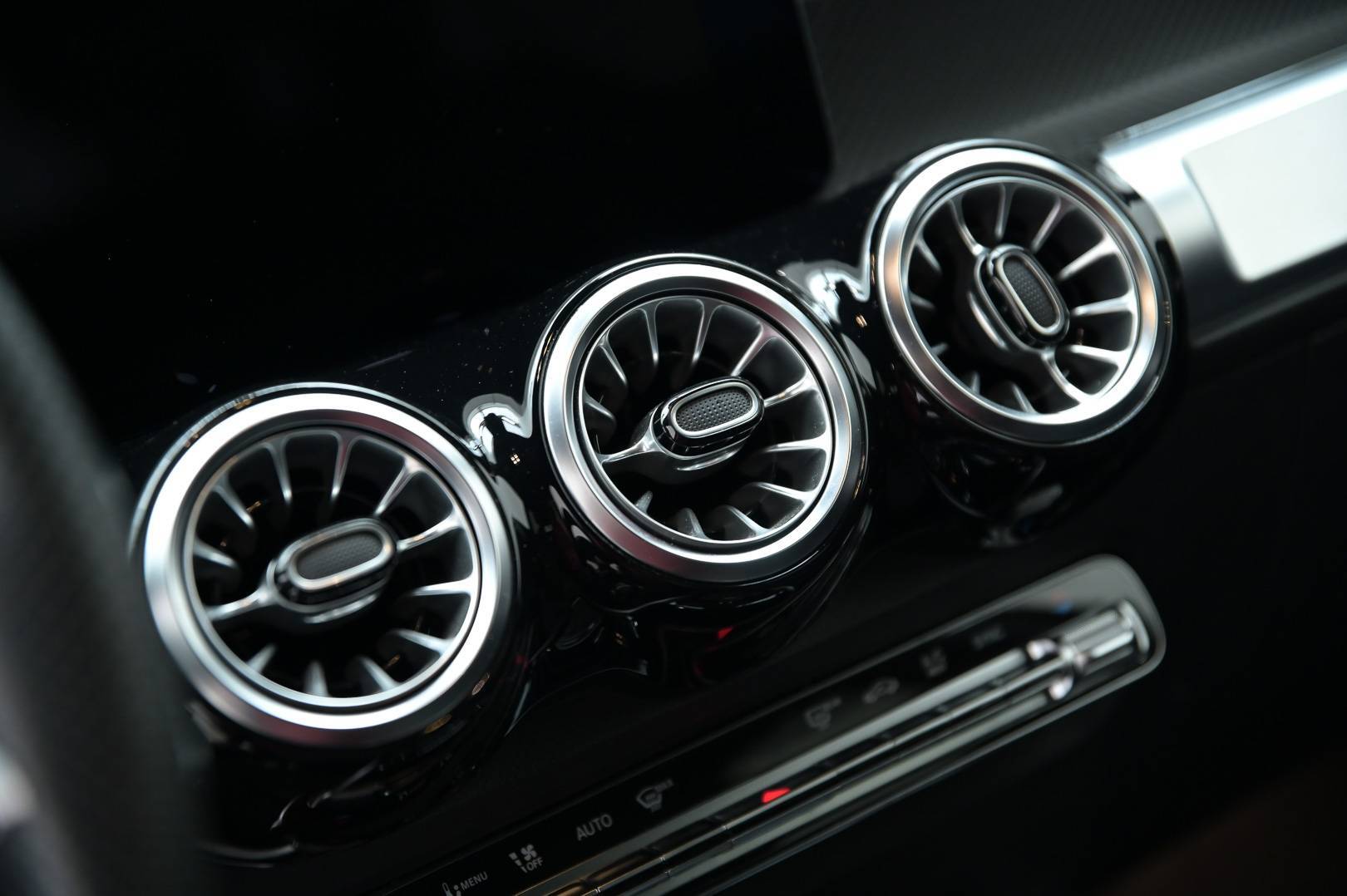 MERCEDES GLB - Foto 25