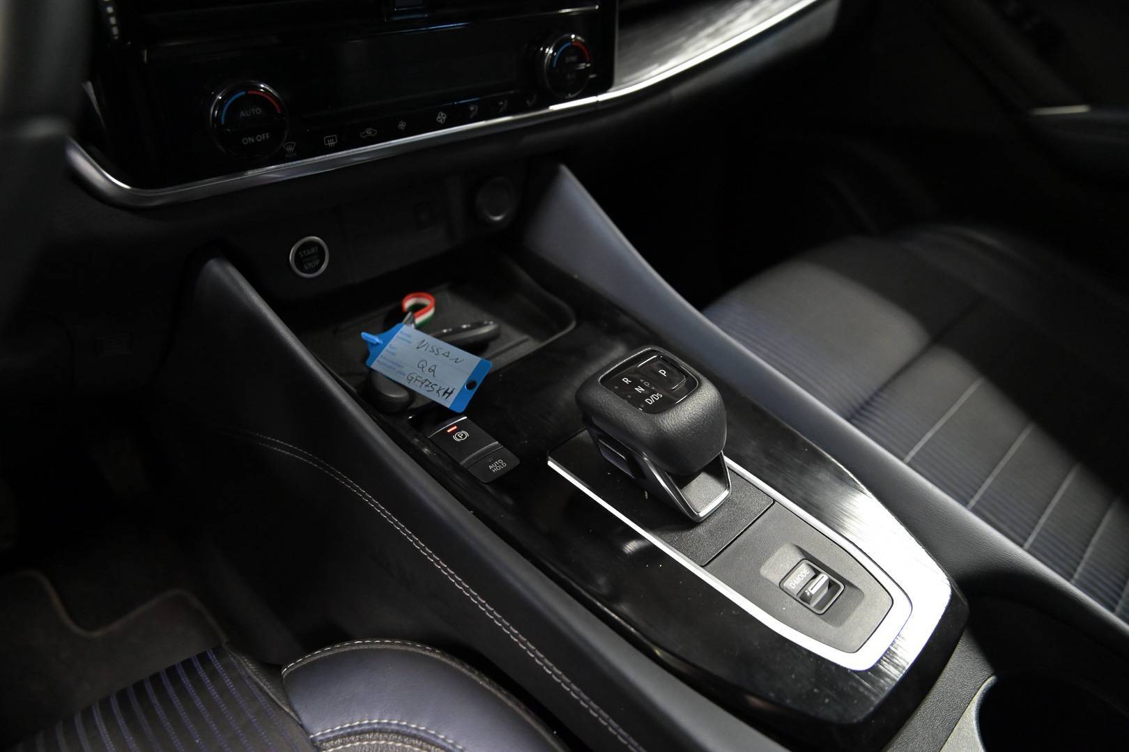 NISSAN Qashqai - Foto 15