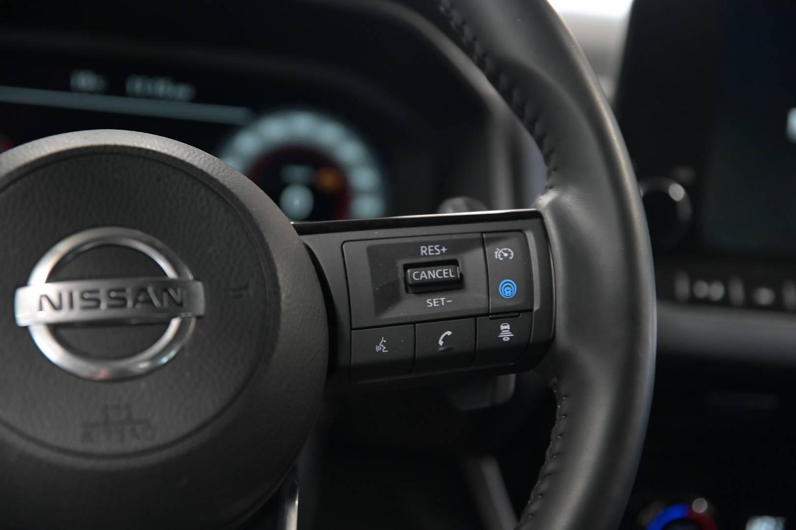 NISSAN Qashqai - Foto 18