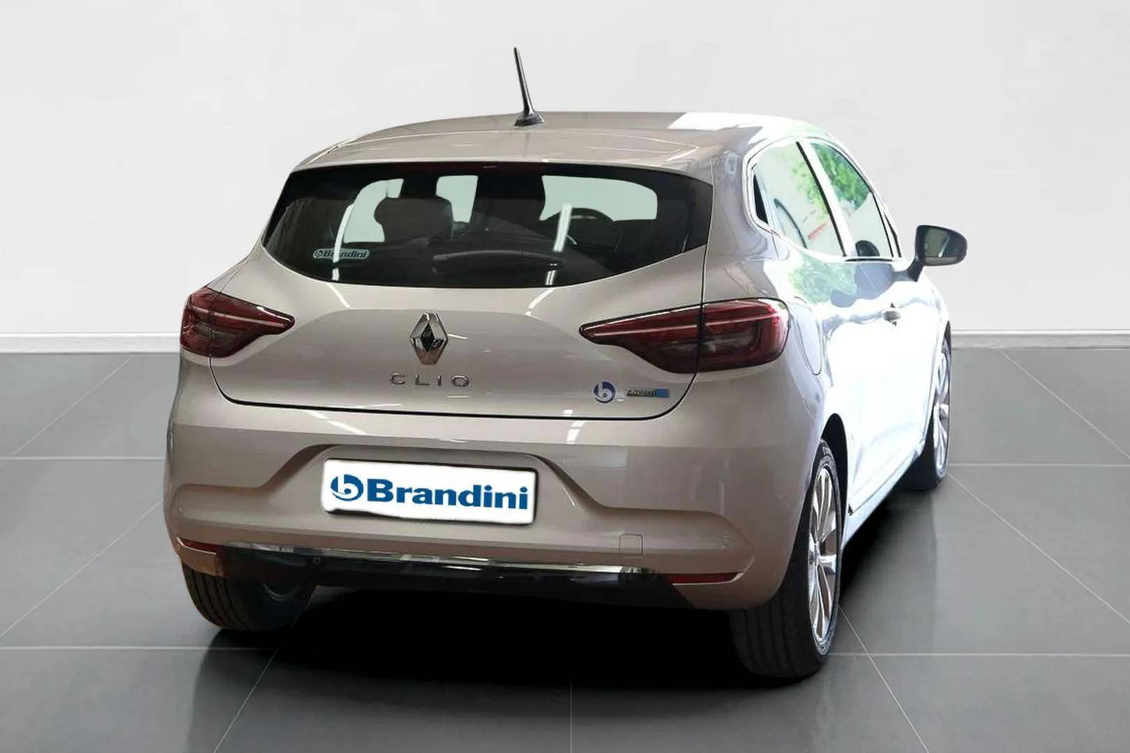 RENAULT Clio - Foto 4