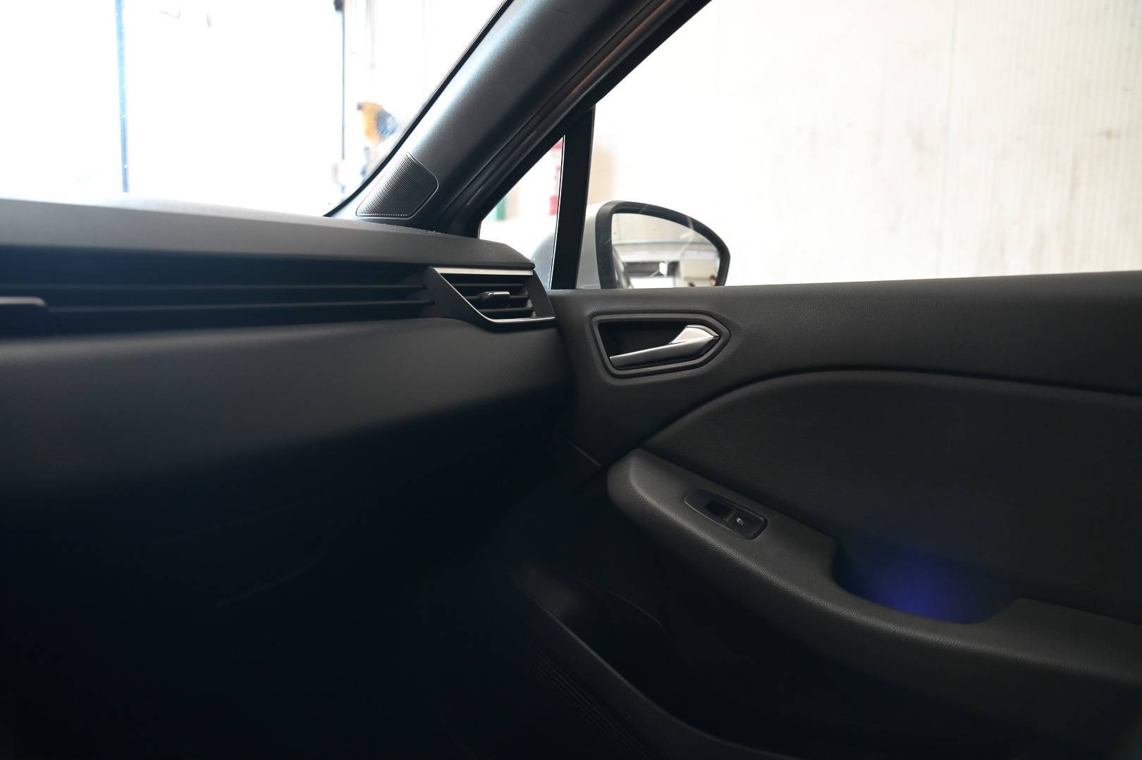 RENAULT Clio - Foto 14