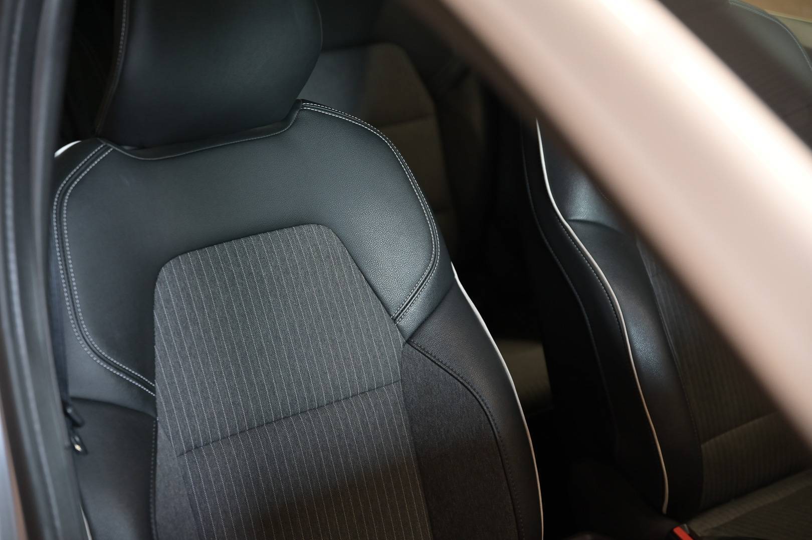 RENAULT Clio - Foto 29