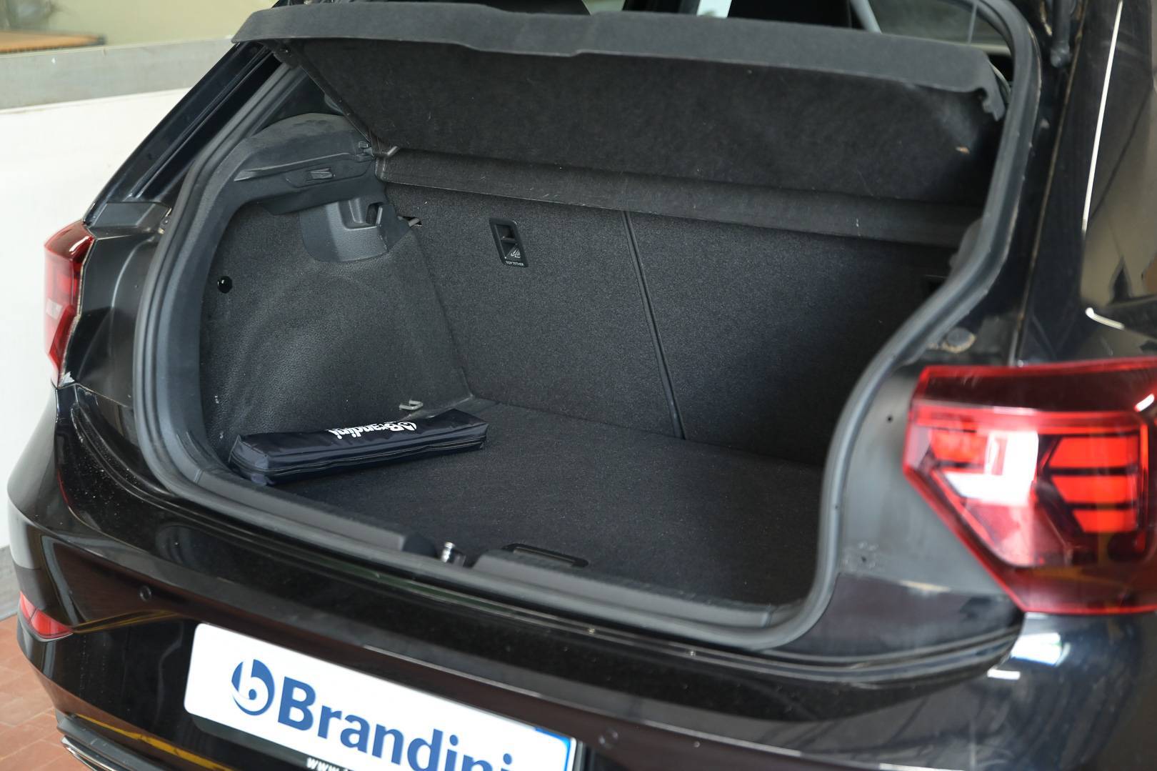 VOLKSWAGEN Polo - Foto 5
