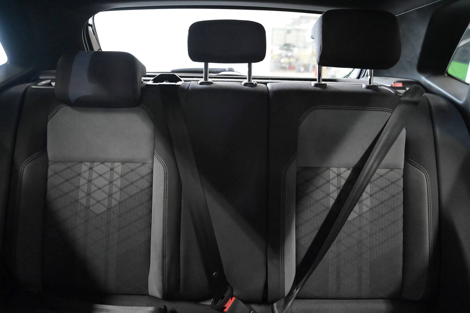 VOLKSWAGEN Polo - Foto 24
