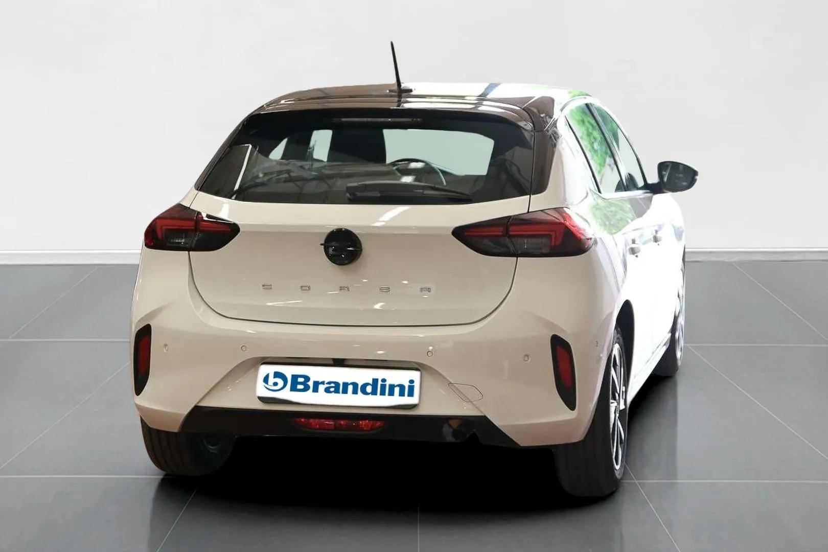 OPEL Corsa - Foto 4